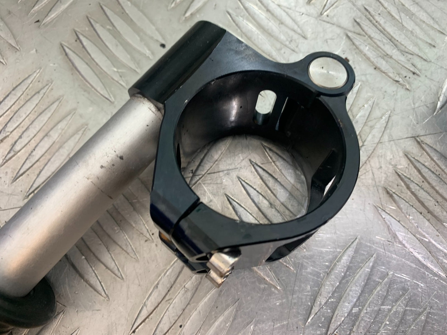 DUCATI 996 SPS 748 916 998 LEFT HANDLEBAR   1999-2000 (CMB1209)