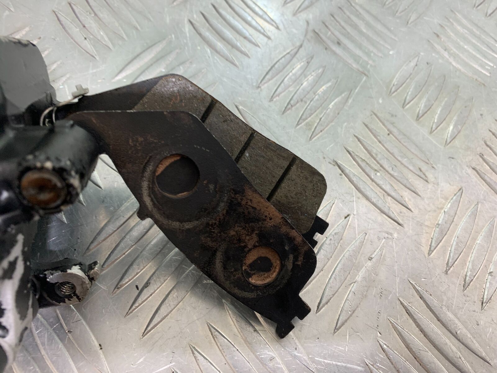 HONDA NTV 650 REVERE FRONT CALIPER  YEAR 1988-1996 (CMB1025))