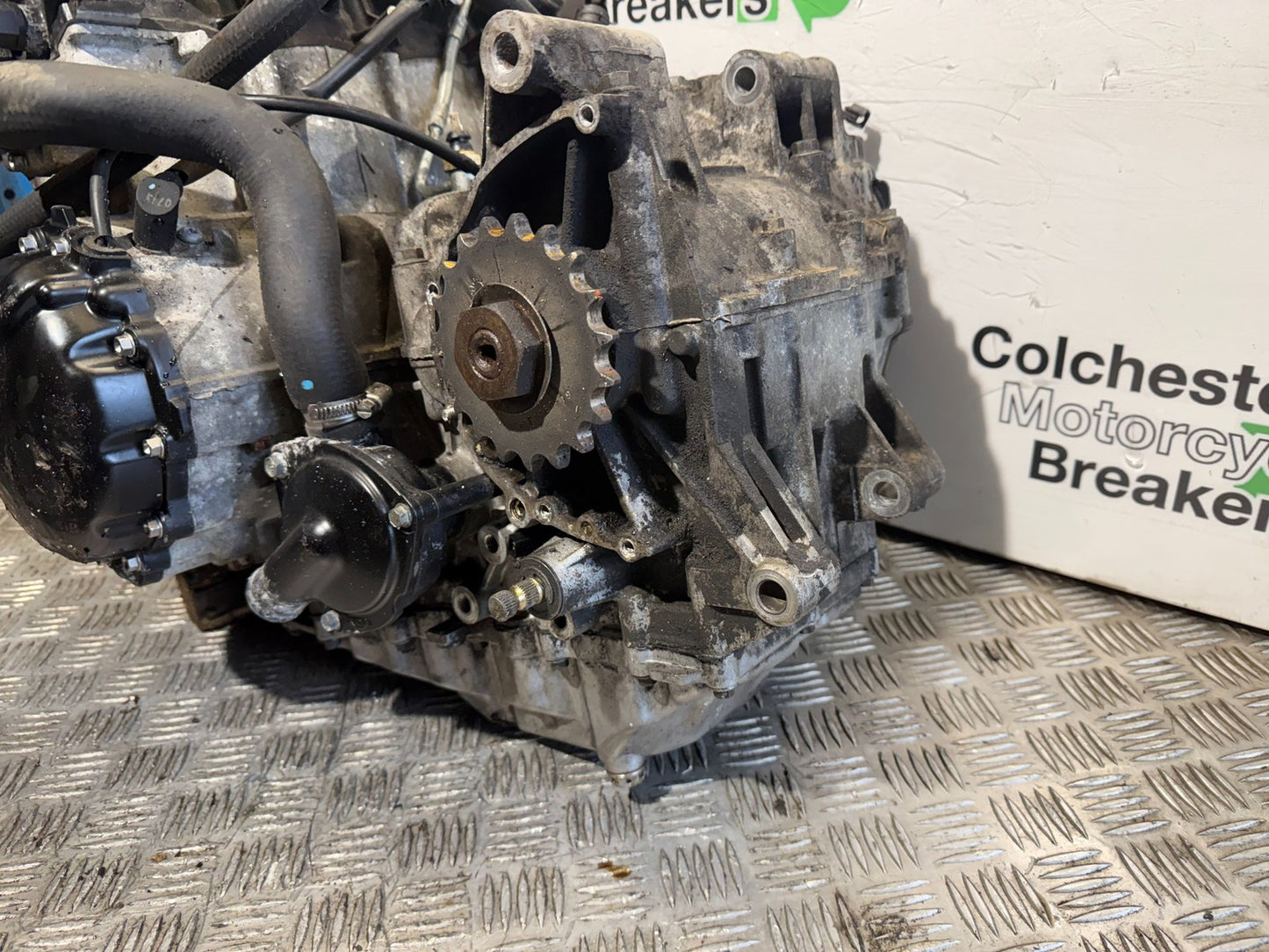 TRIUMPH 955i SPRINT ST ENGINE YEAR 1999-04 (CMB1230)