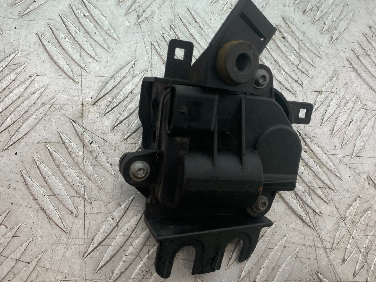 BMW S1000 RR AIR BOX SERVO UNIT    YEAR 2015-2018 (CMB1246)