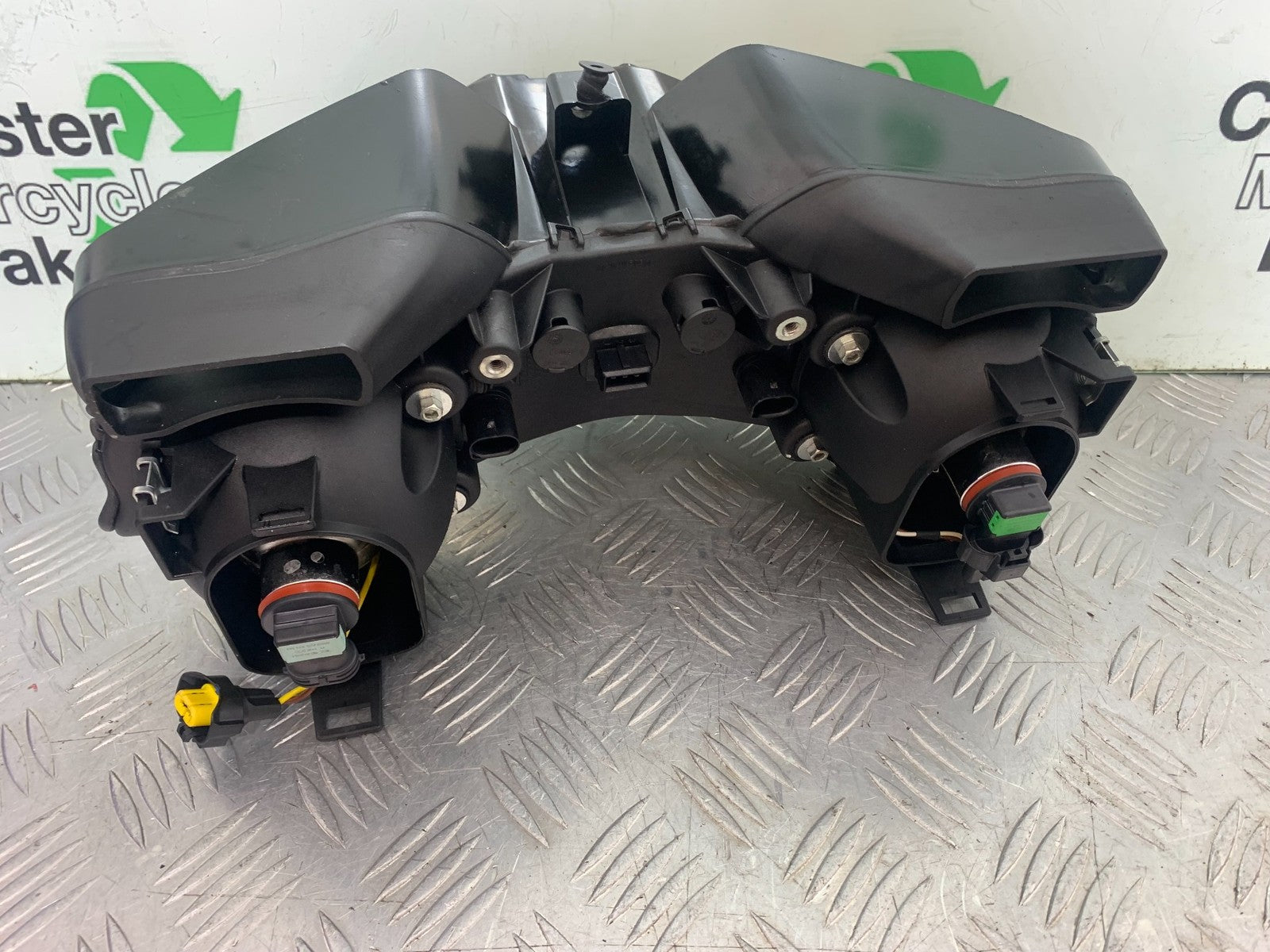 DUCATI 1198 S HEADLIGHT  YEAR 2009-2011 (CMB1219)