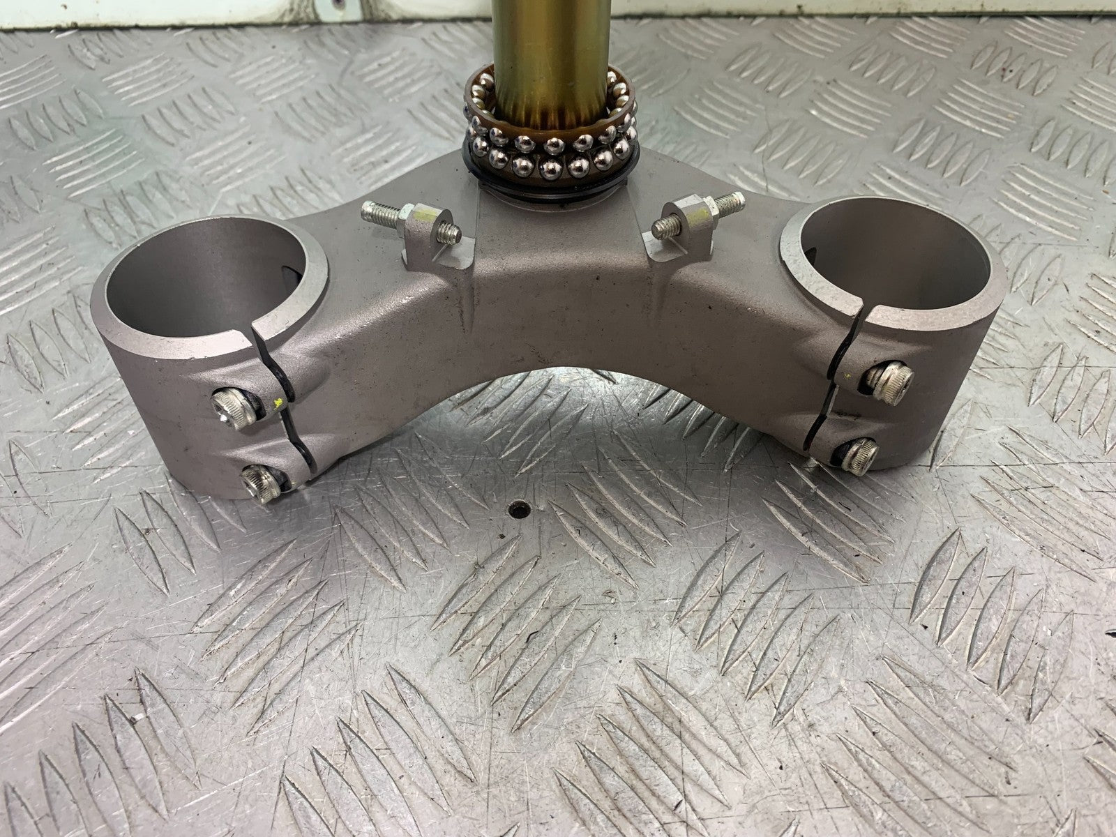 DUCATI 1198 S BOTTOM YOKE  YEAR 2009-2011 (CMB1219)