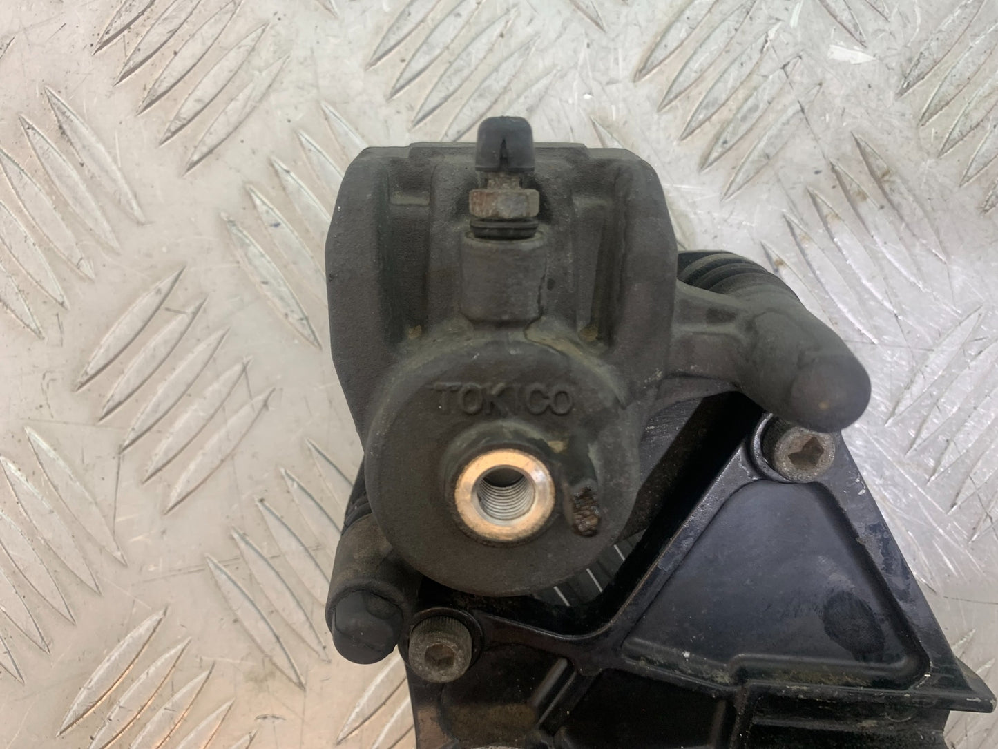 KAWASAKI ZX6R ZX6 R P7F P8F REAR CALIPER   YEAR 2007-08 (CMB1165)