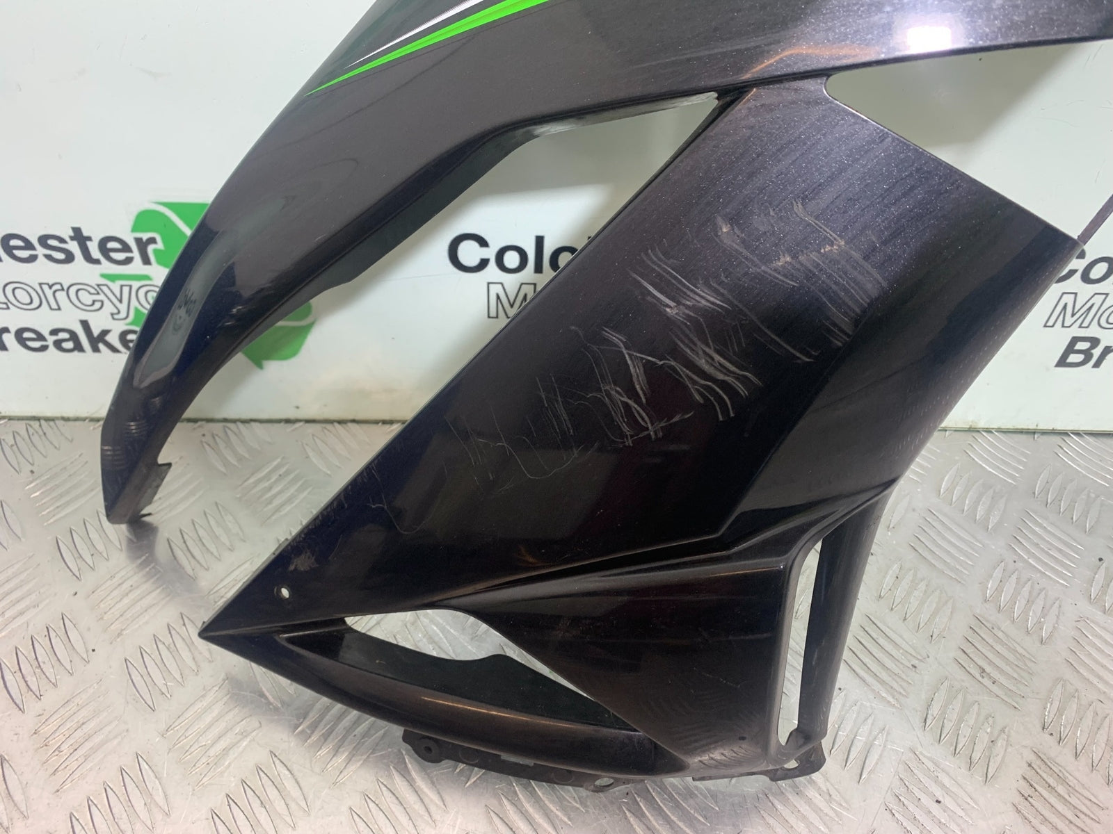 KAWASAKI ZX6R RIGHT FAIRING PANEL  YEAR 2009-2012 (CMB1136)