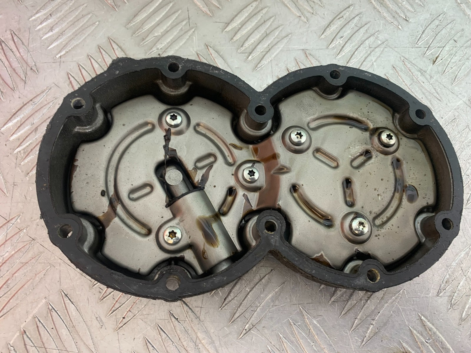TRIUMPH TROPHY 900 ENGINE SIDE COVER YEAR 1991-95 (CMB1251)