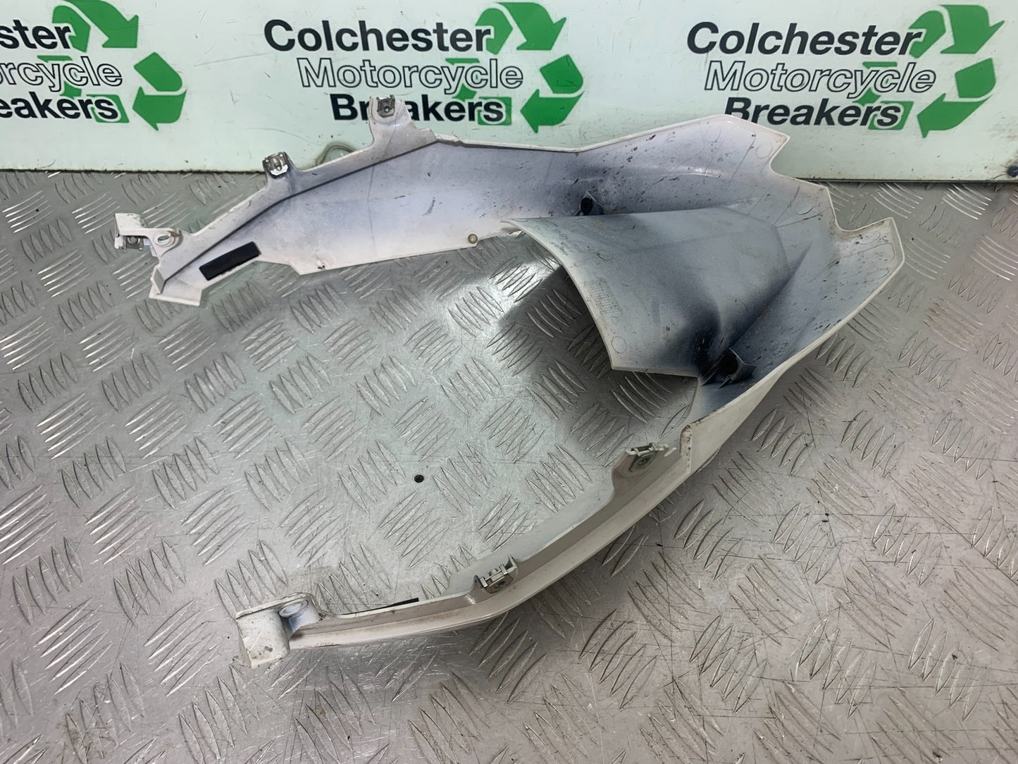 BMW R1200 R 1200 GS FRONT MUDGUARD  YEAR 2013-2016 (CMB1257)