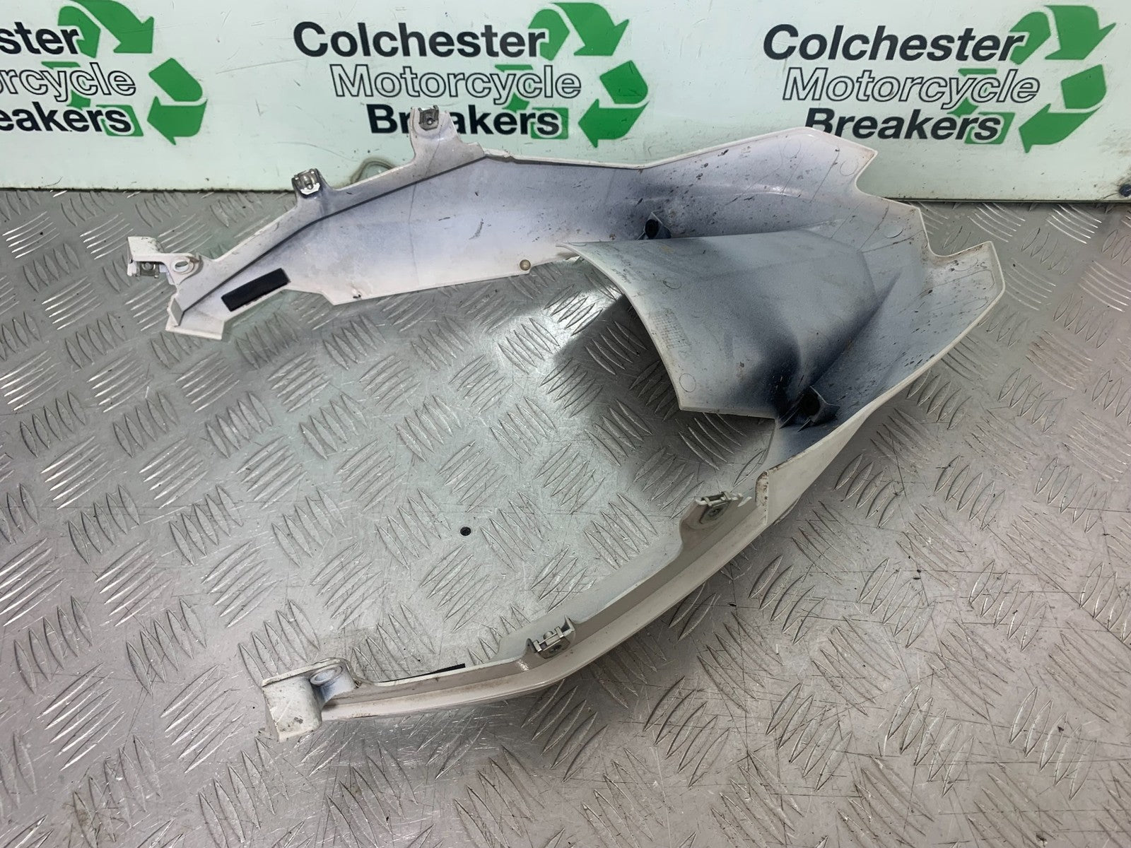 BMW R1200 R 1200 GS FRONT MUDGUARD  YEAR 2013-2016 (CMB1257)