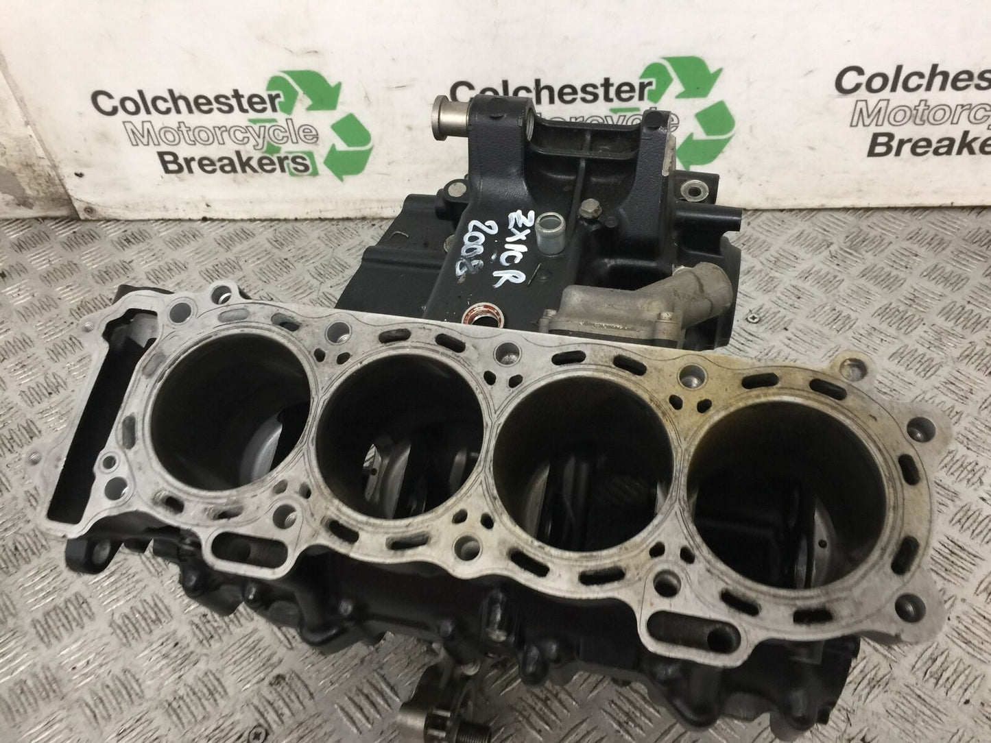 KAWASAKI ZX10R ZX10 R CRANK CASINGS 2008 (STOCK 519)