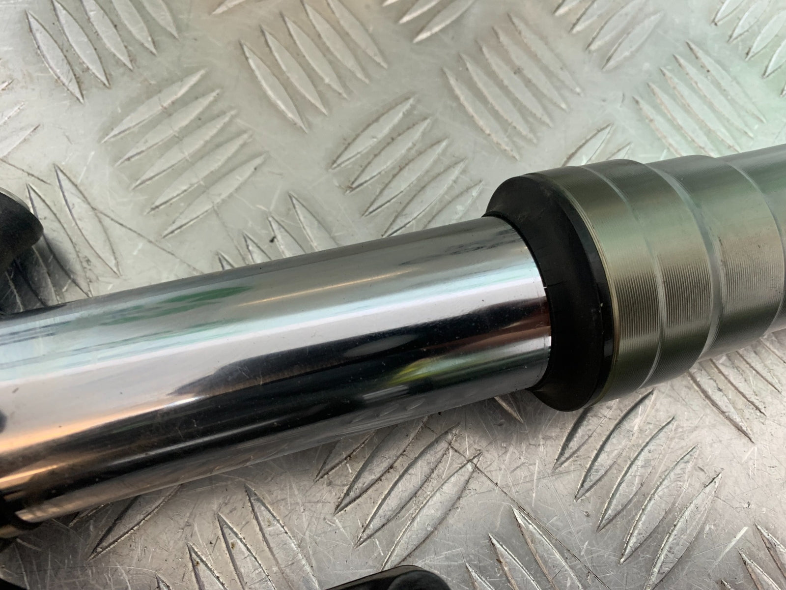 KAWASAKI ZX10R ZX 10R FORKS    YEAR 2011-2015 (CMB1154)