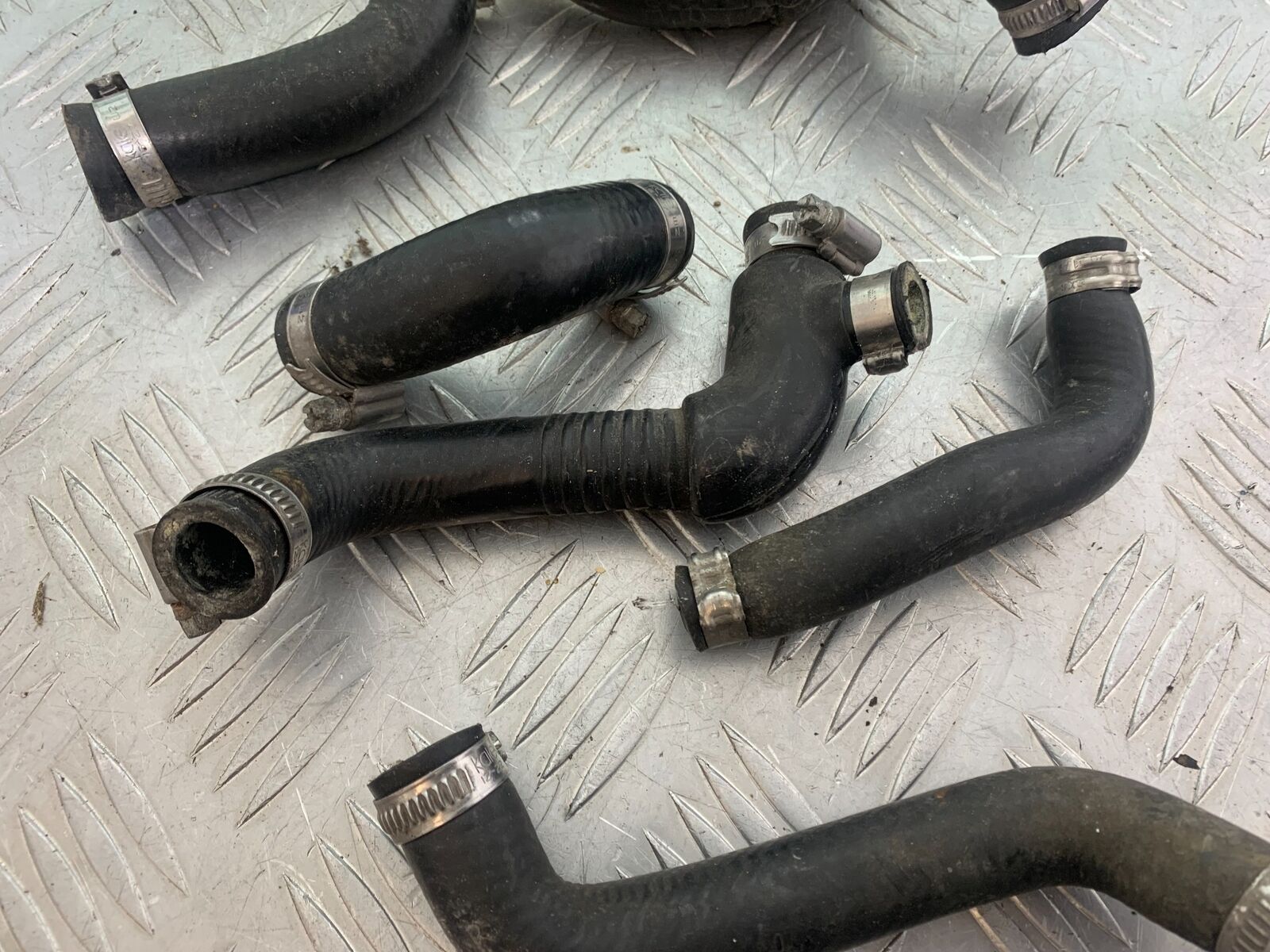 HUSQVARNA TE630 TE 630 RADIATOR HOSES  YEAR 2010-11 (CMB1120)