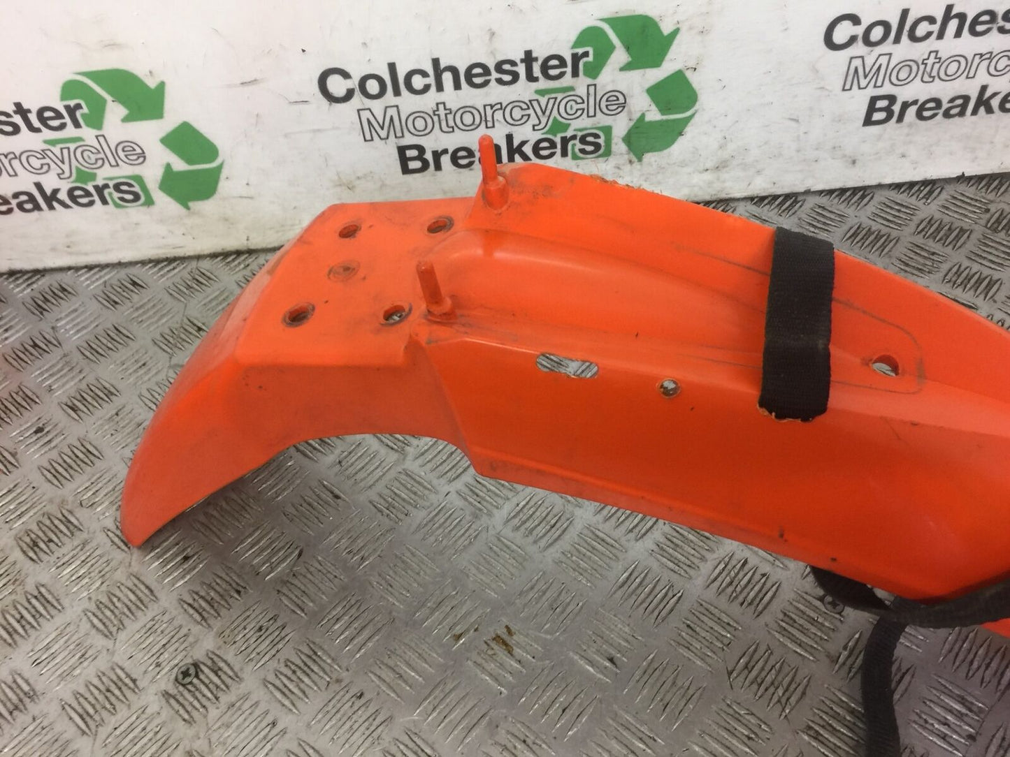 KTM450 KTM 450 EXC FRONT MUDGUARD YEAR 2004 (STOCK 520)