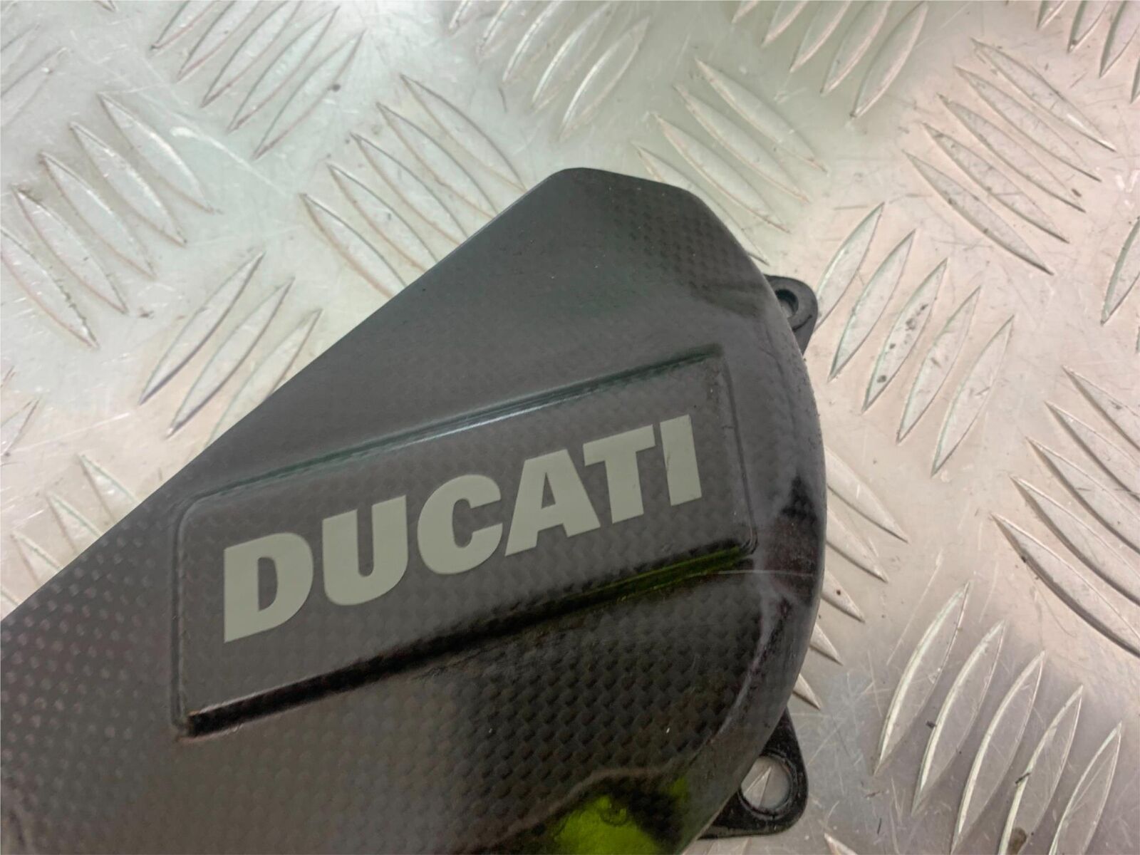 DUCATI 1199 PANIGALE CARBON CLUTCH COVER  YEAR 2012-2014 (CMB1047)