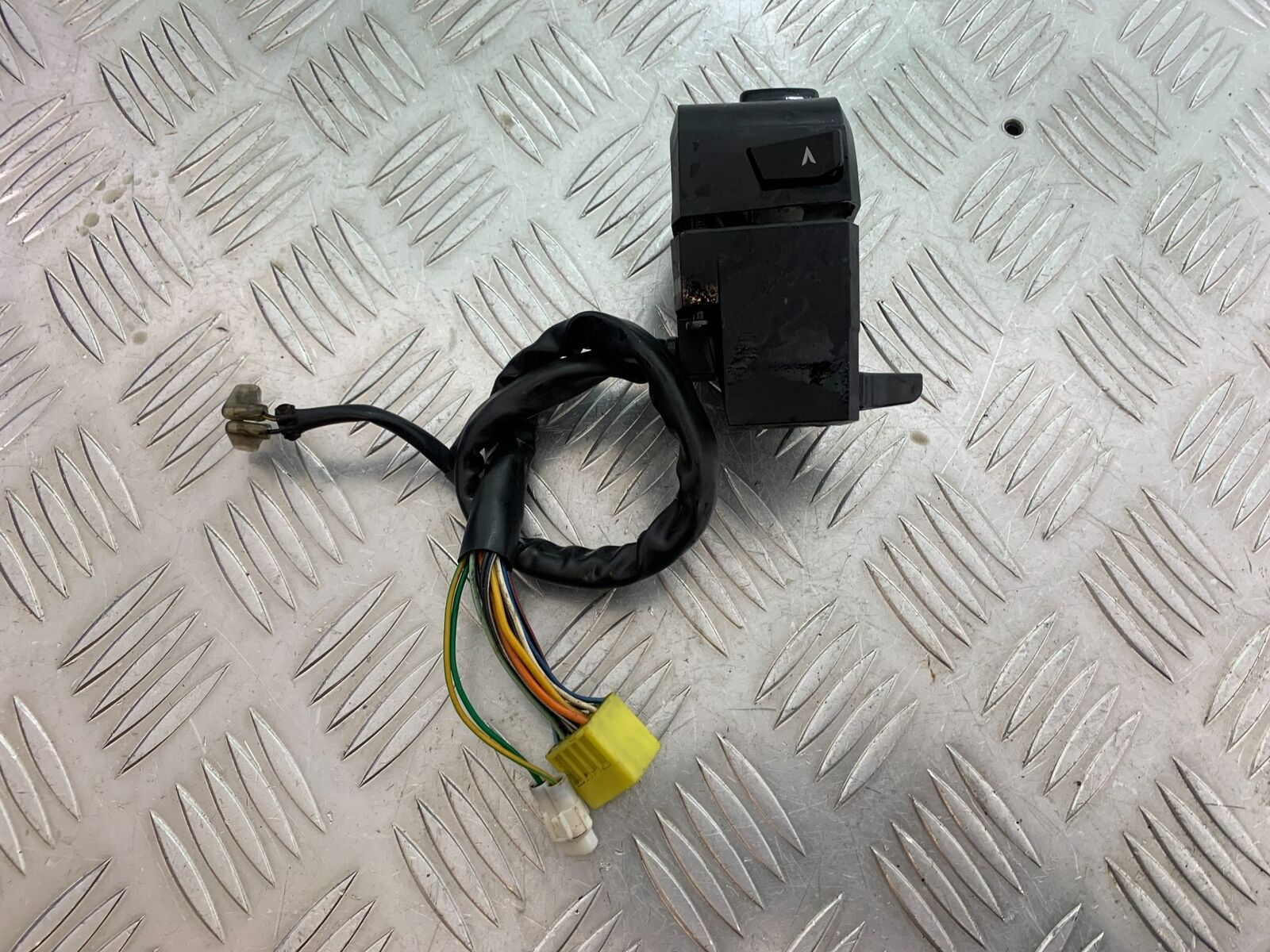 SUZUKI GSXR1000 GSXR 1000 LEFT SWITCH GEAR 2009-2016 (CMB1049)