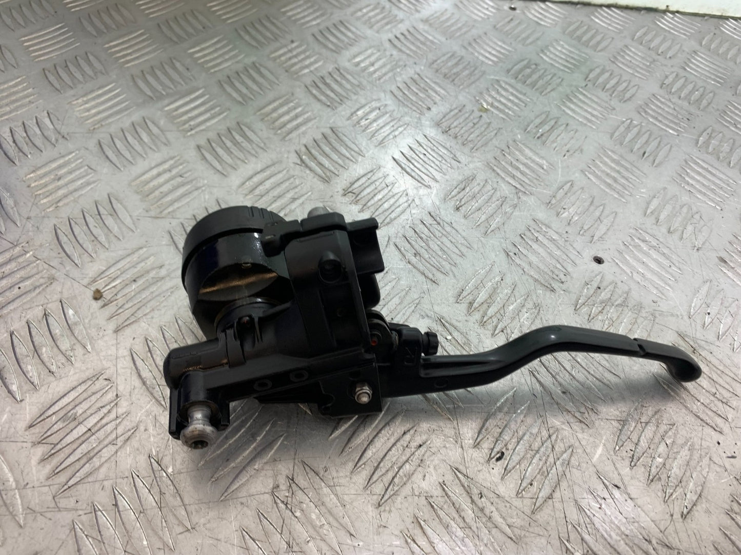 BMW F800 GT FRONT MASTER CYLINDER  YEAR 2013-2017 (CMB1248)