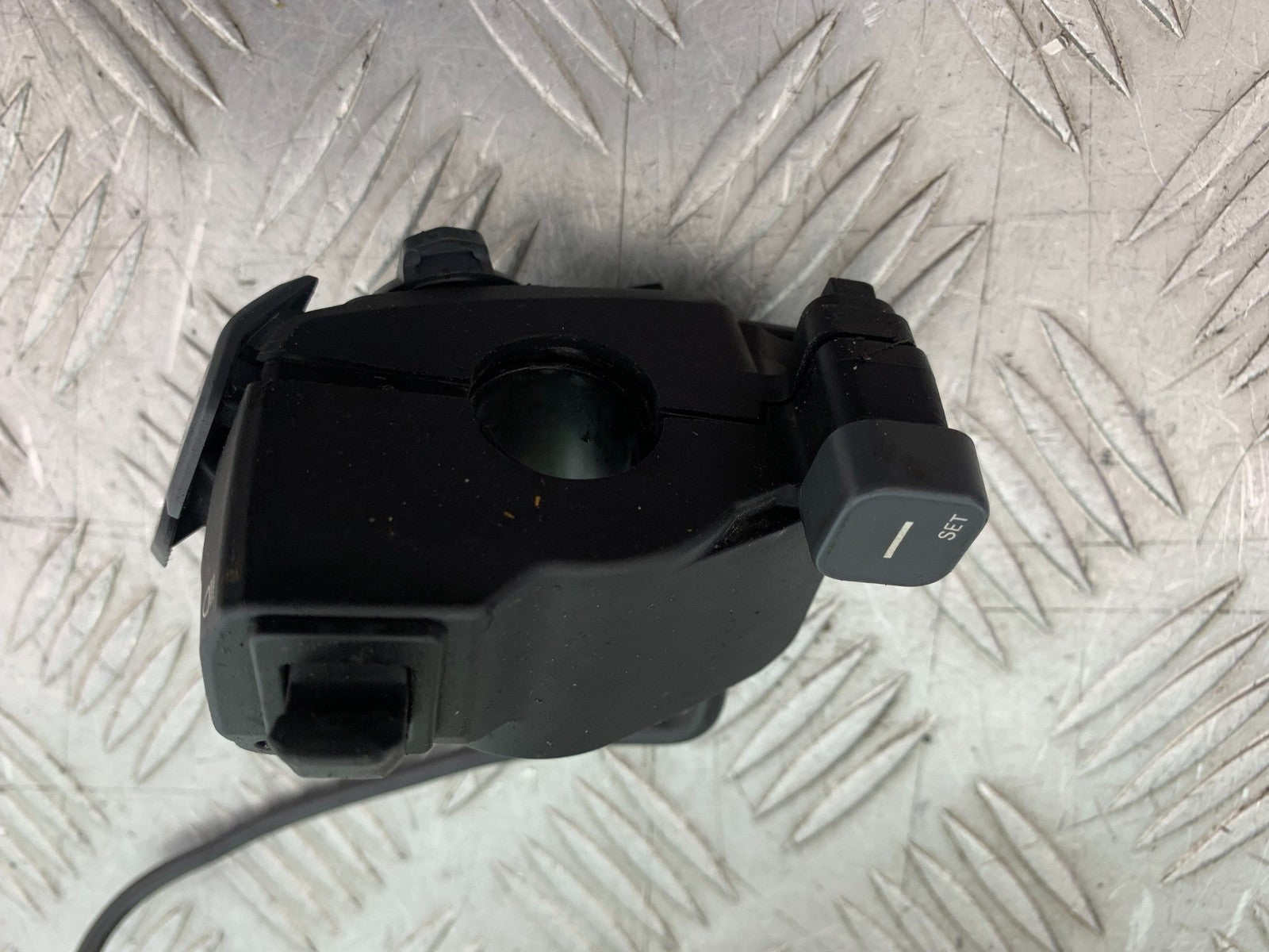 KTM 1290 SUPER DUKE R LEFT SWITCH GEAR  YEAR 2020-2024 (CMB1272)