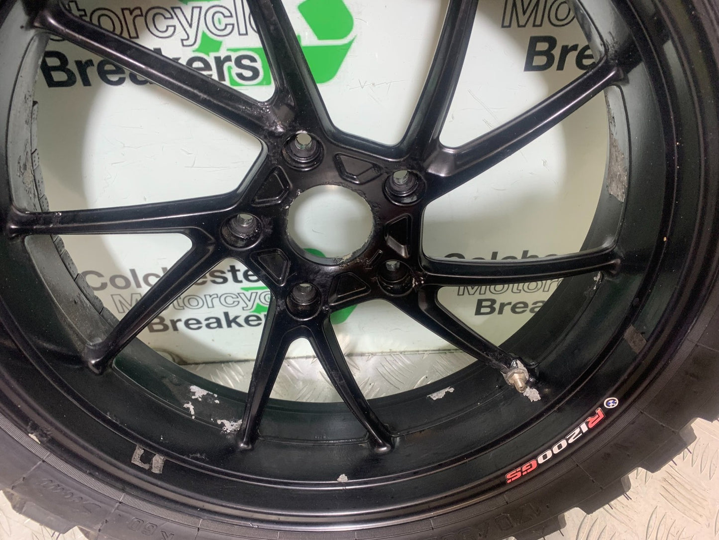 BMW R1200 R 1200 GS REAR WHEL (WITH GOOD TYRE)  YEAR 2013-2016 (CMB1257)