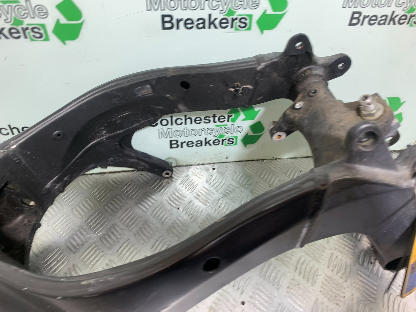 KAWASAKI ZX6R FRAME REG LOG BOOK YEAR 2009-2012 (CMB1136)