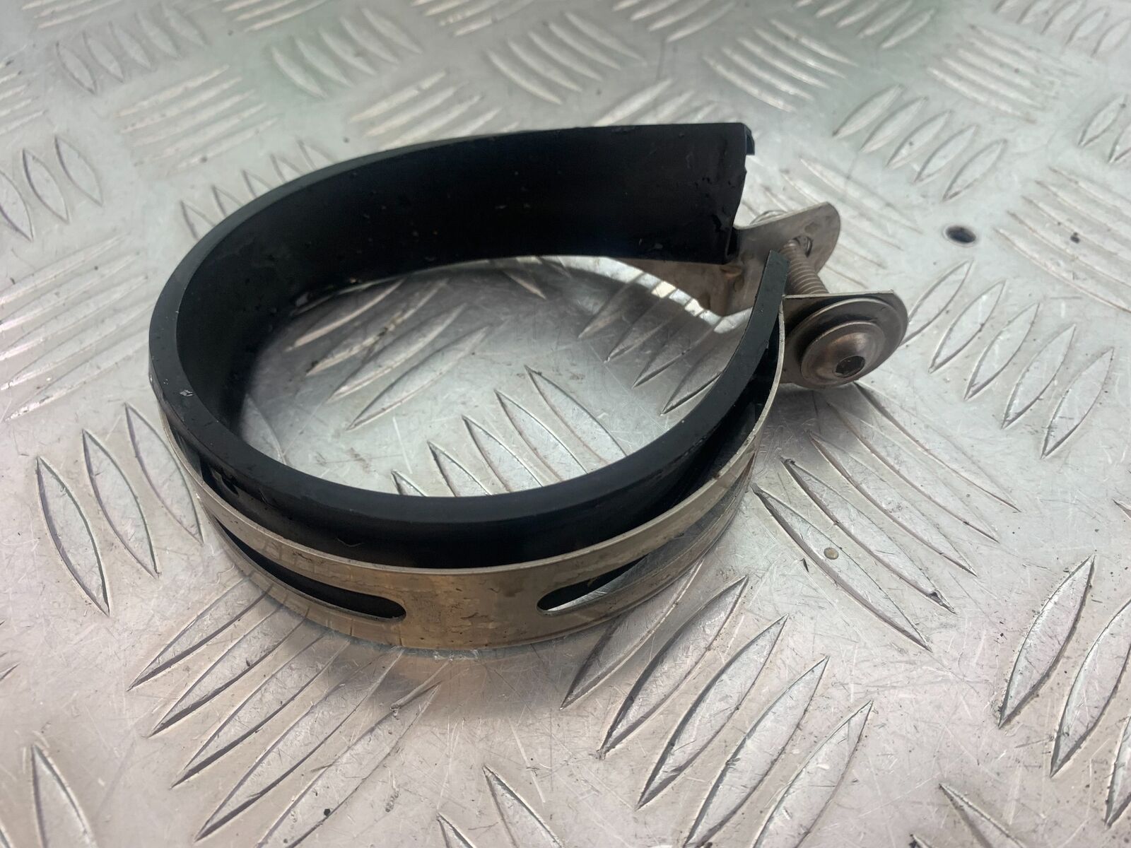 HONDA VFR400 VFR 400 NC21 SILENCER    YEAR 1986-87 (CMB1043)