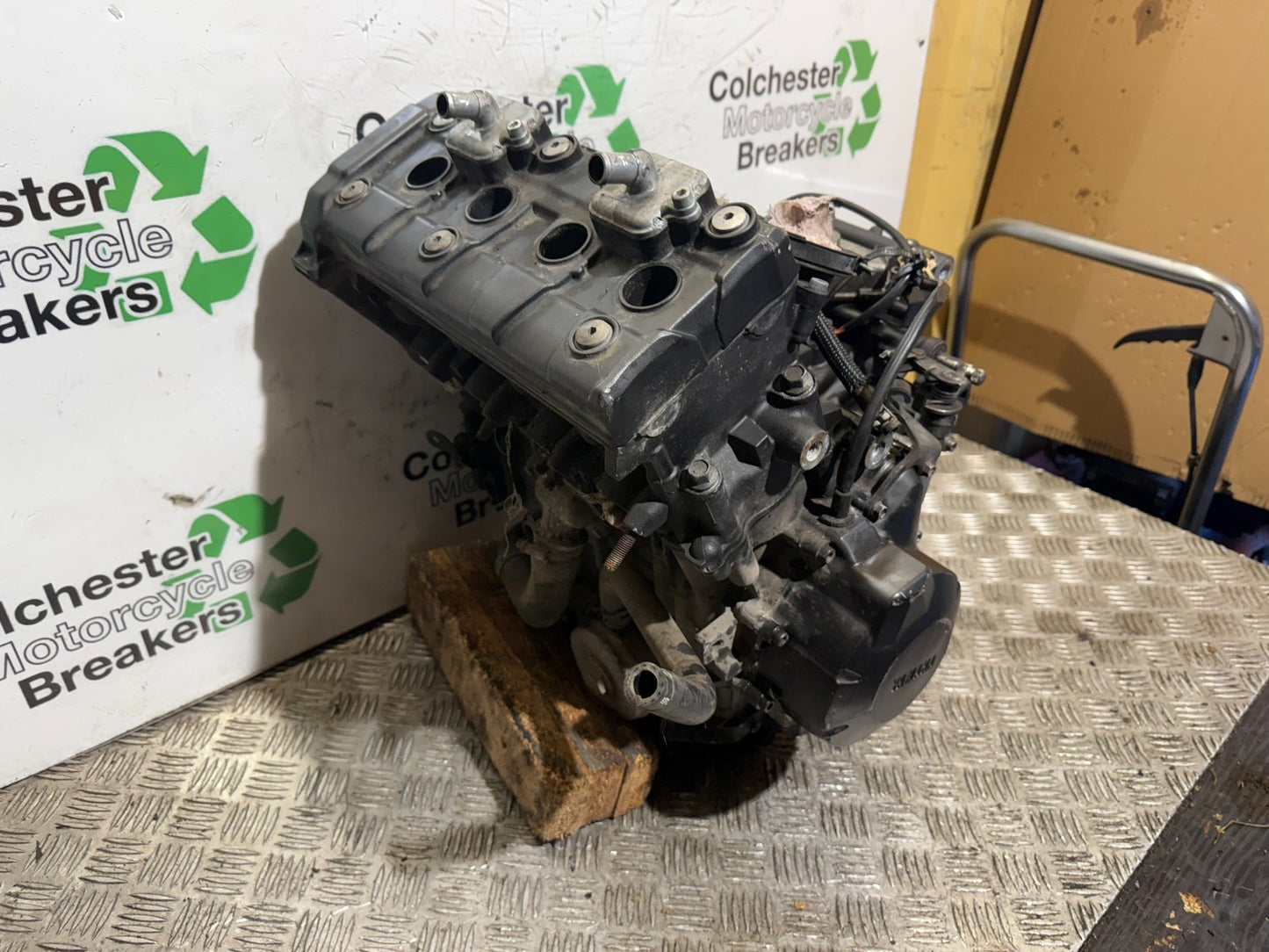 YAMAHA XJ6 XJ6-S DIVERSION ENGINE YEAR 2009-2015  (CMB1212)