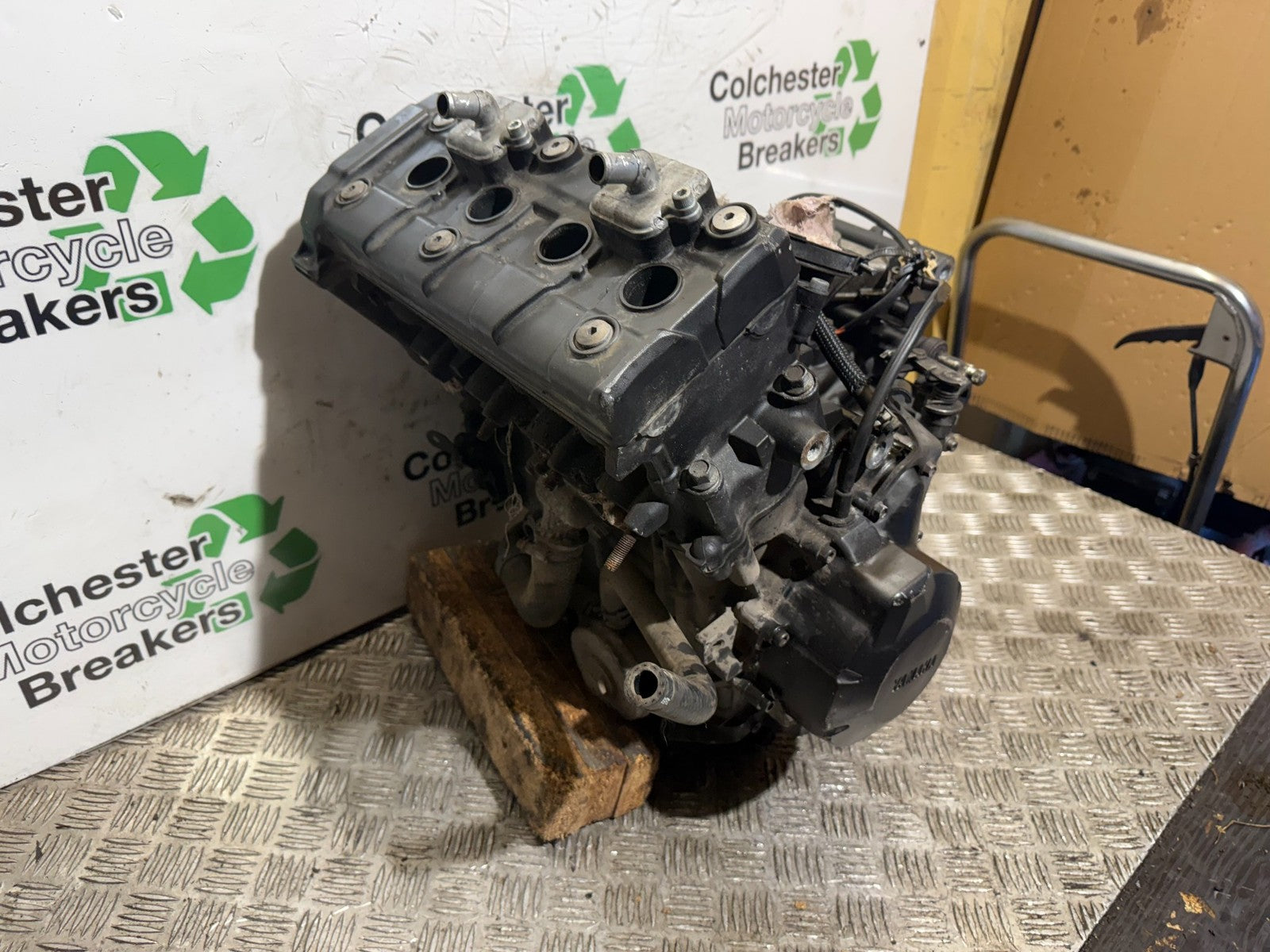 YAMAHA XJ6 XJ6-S DIVERSION ENGINE YEAR 2009-2015  (CMB1212)
