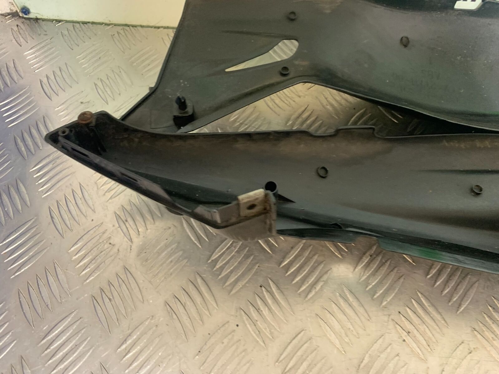 YAMAHA YZF600 YZF 600 THUNDERCAT LEFT & RIGHT SEAT PANELS  1996-2003 (CMB1134)
