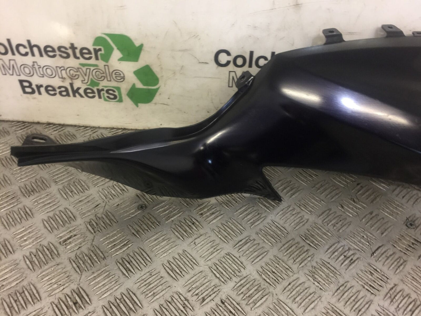 YAMAHA MT07 MT-07 RIGHT TANK PANEL   YEAR 2014 (STOCK 467)