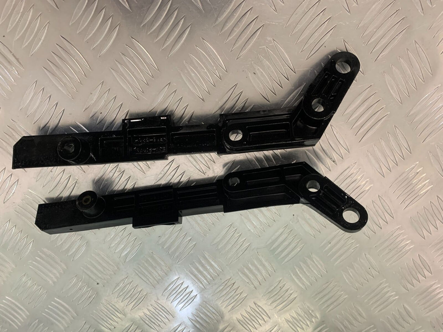 YAMAHA FJR1300 FJR 1300 PANNIER RAILS  YEAR 2001-05 (STOCK 946)