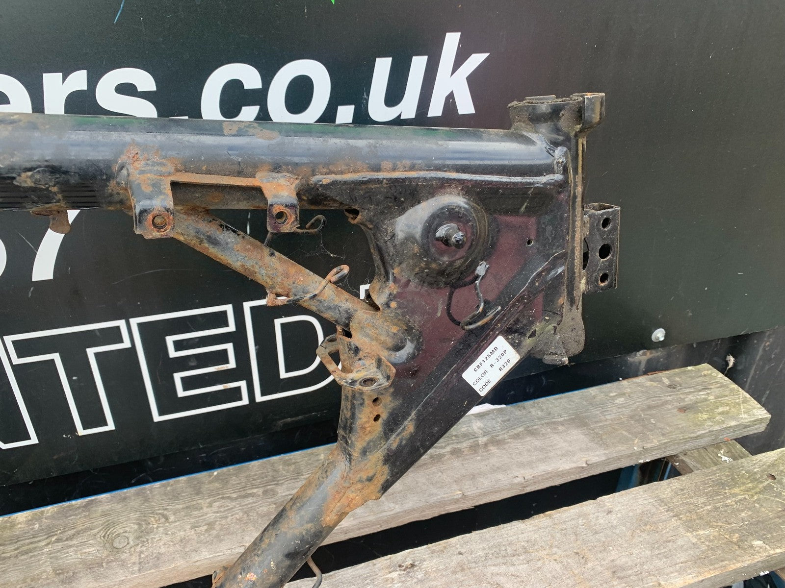 HONDA CBF125 CBF 125 FRAME REG LOG BOOK  YEAR 2009-14 (CMB1182)