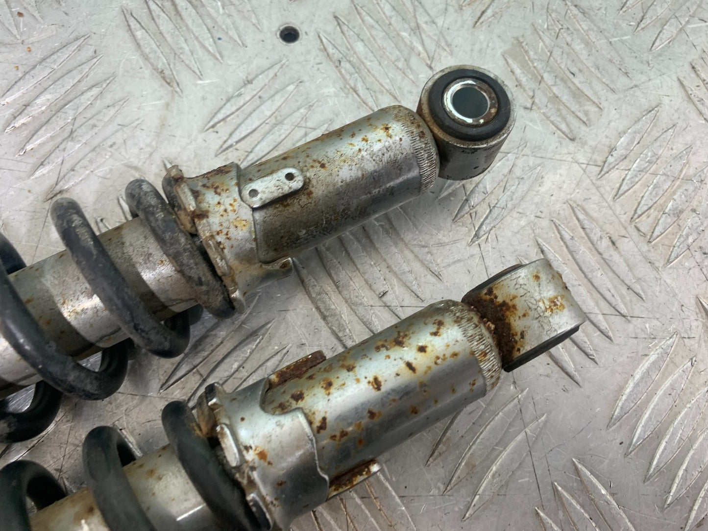 HONDA CBF125 CBF 125 REAR SHOCKS   YEAR 2009-14  (CMB1172)