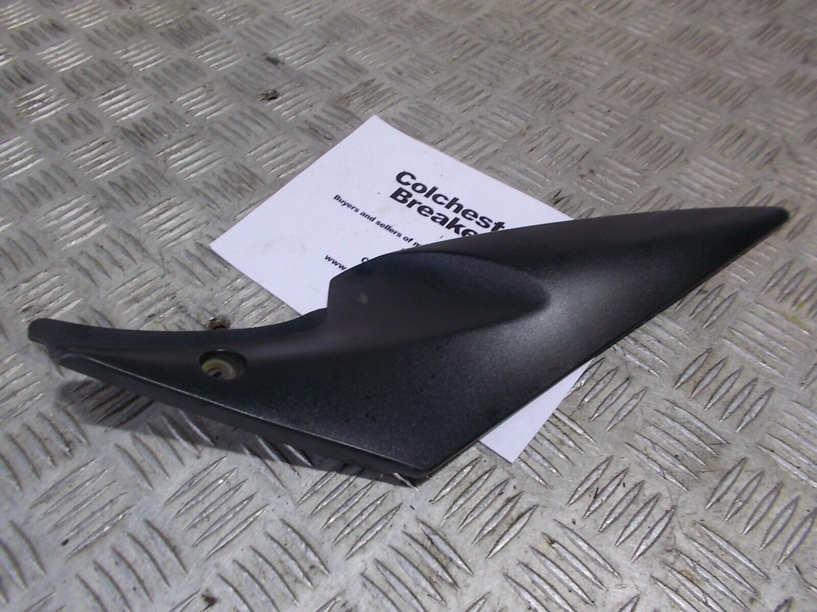 SUZUKI GSXR600 GSXR 600 K6 K7 RIGHT INFILL PANEL YEAR 2006 2007