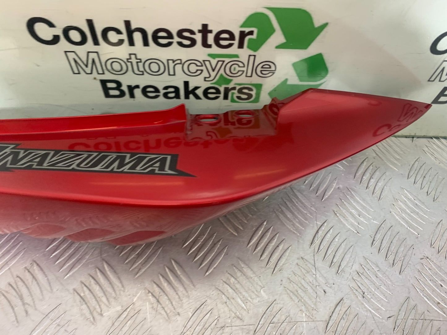 SUZUKI GW250 GW 250 INAZUMA LEFT SEAT PANEL  YEAR 2013-2018  (CMB1205)