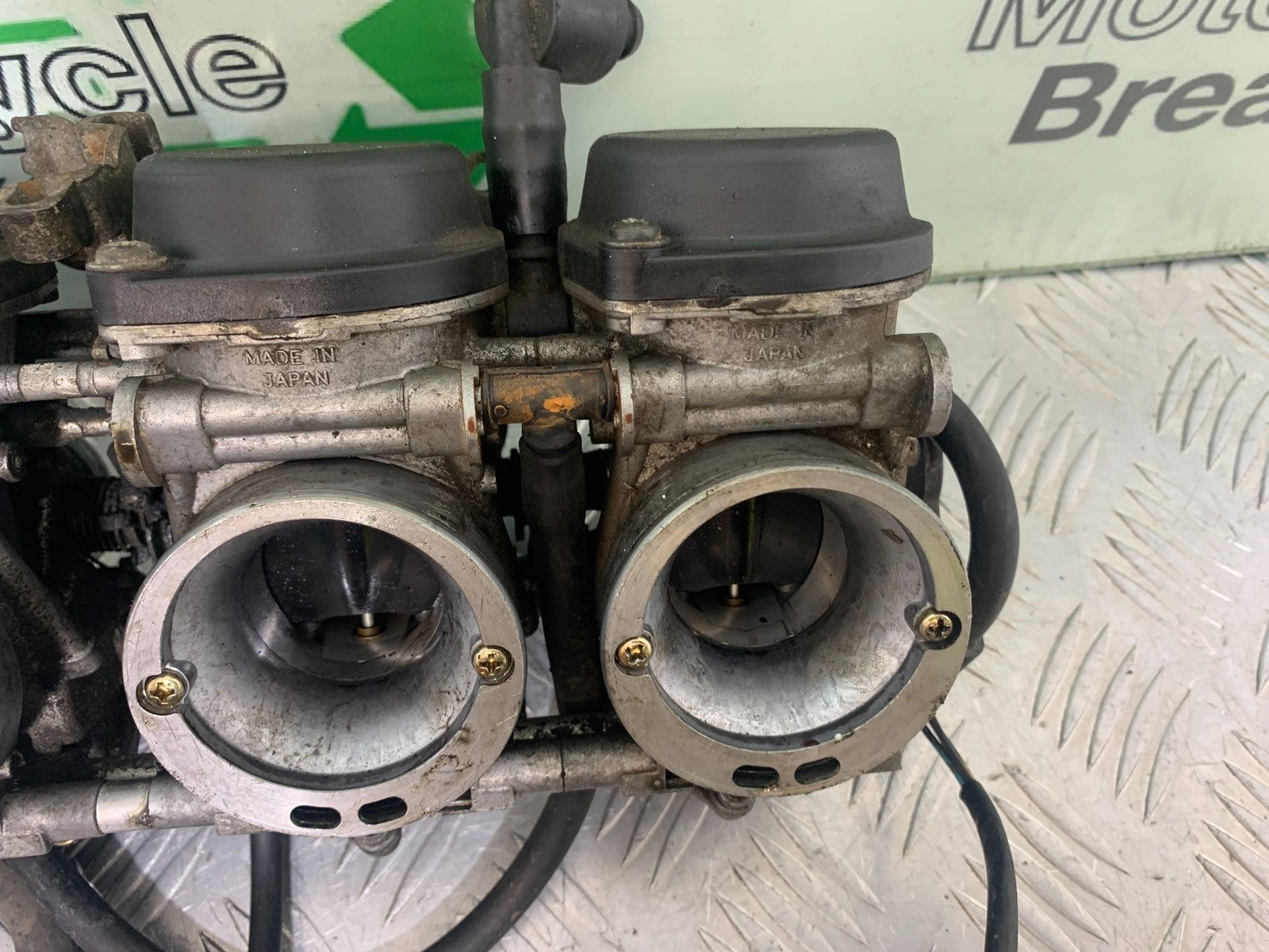 YAMAHA YZF1000 THUNDERACE CARBS  YEAR 1997-2000 (CMB1204)