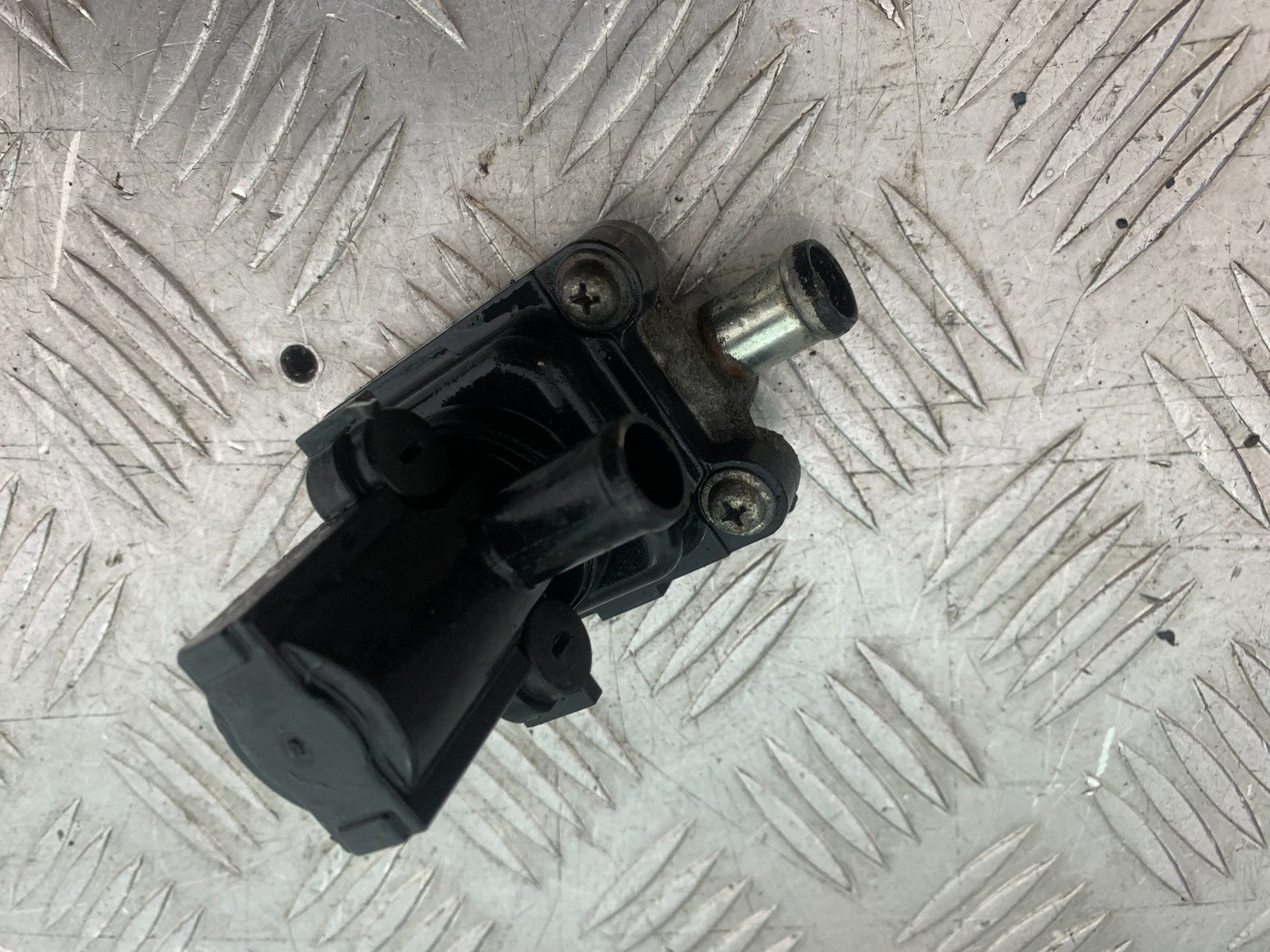 APRILIA 650 PAGASO STRADA AIR VALVE  YEAR 2005-2010 (CMB1260)