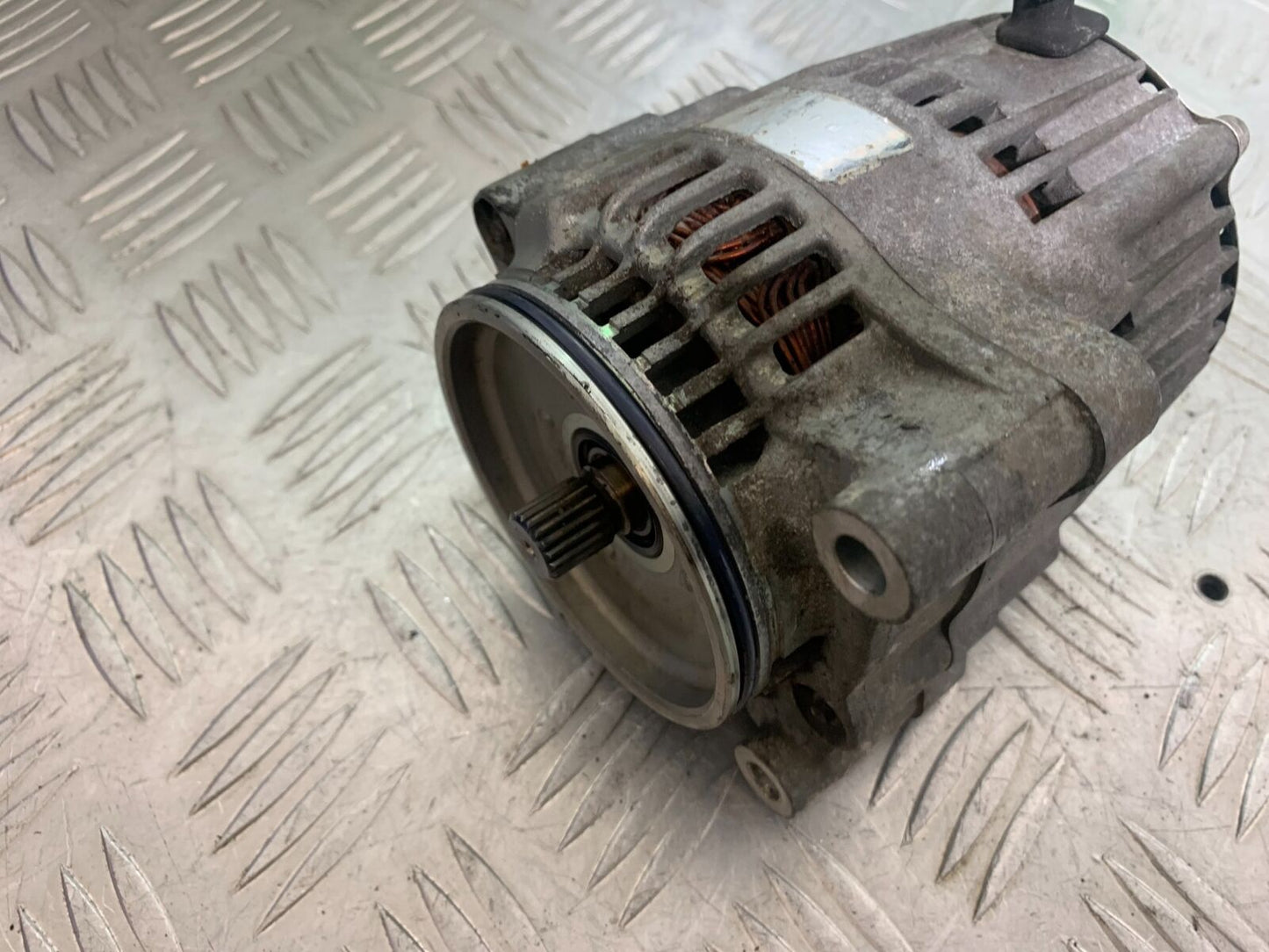 YAMAHA XJR1300 XJR 1300 ALTERNATOR  YEAR  1999-2003 (CMB1119)