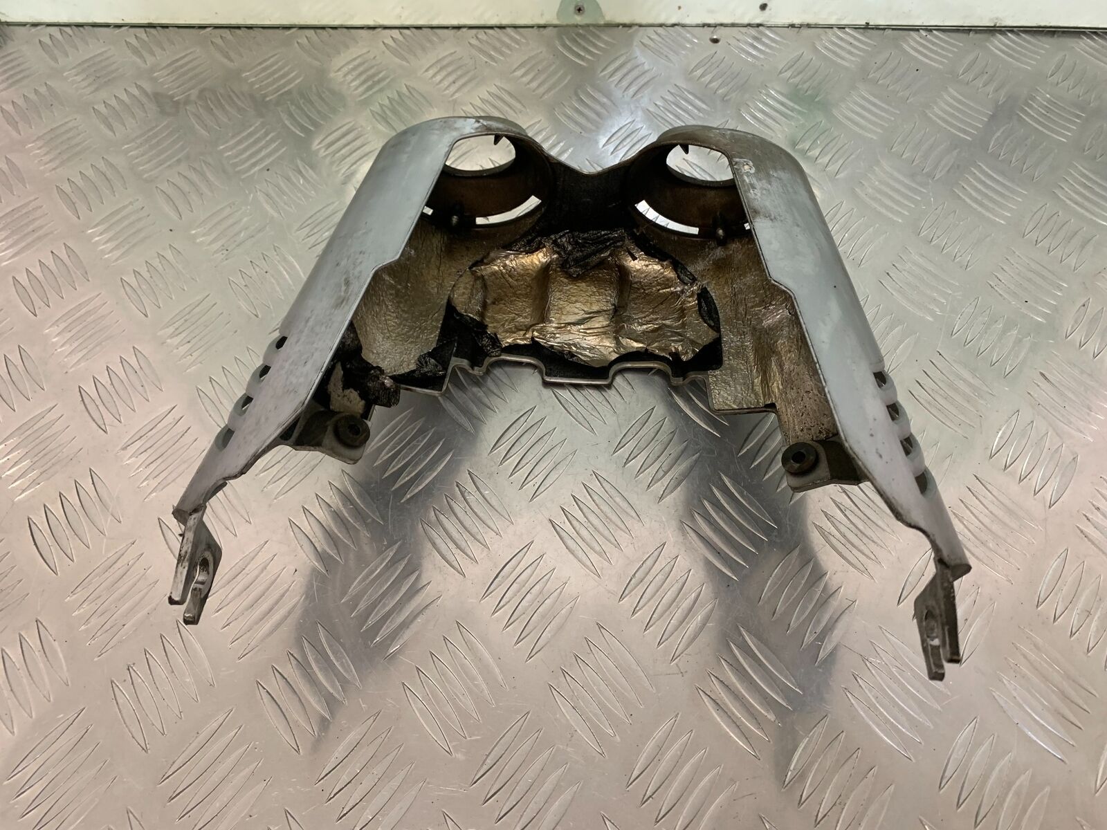 YAMAHA FZ6 FAZER SILENCER COVER  YEAR 2004-2007  (STOCK 955)