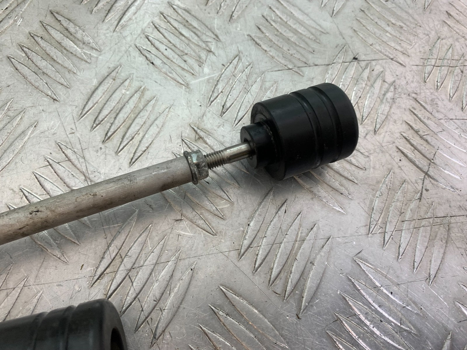 TRIUMPH SPEED TRIPLE R 1050 CRASH PROTECTORS   2009 (CMB1183)