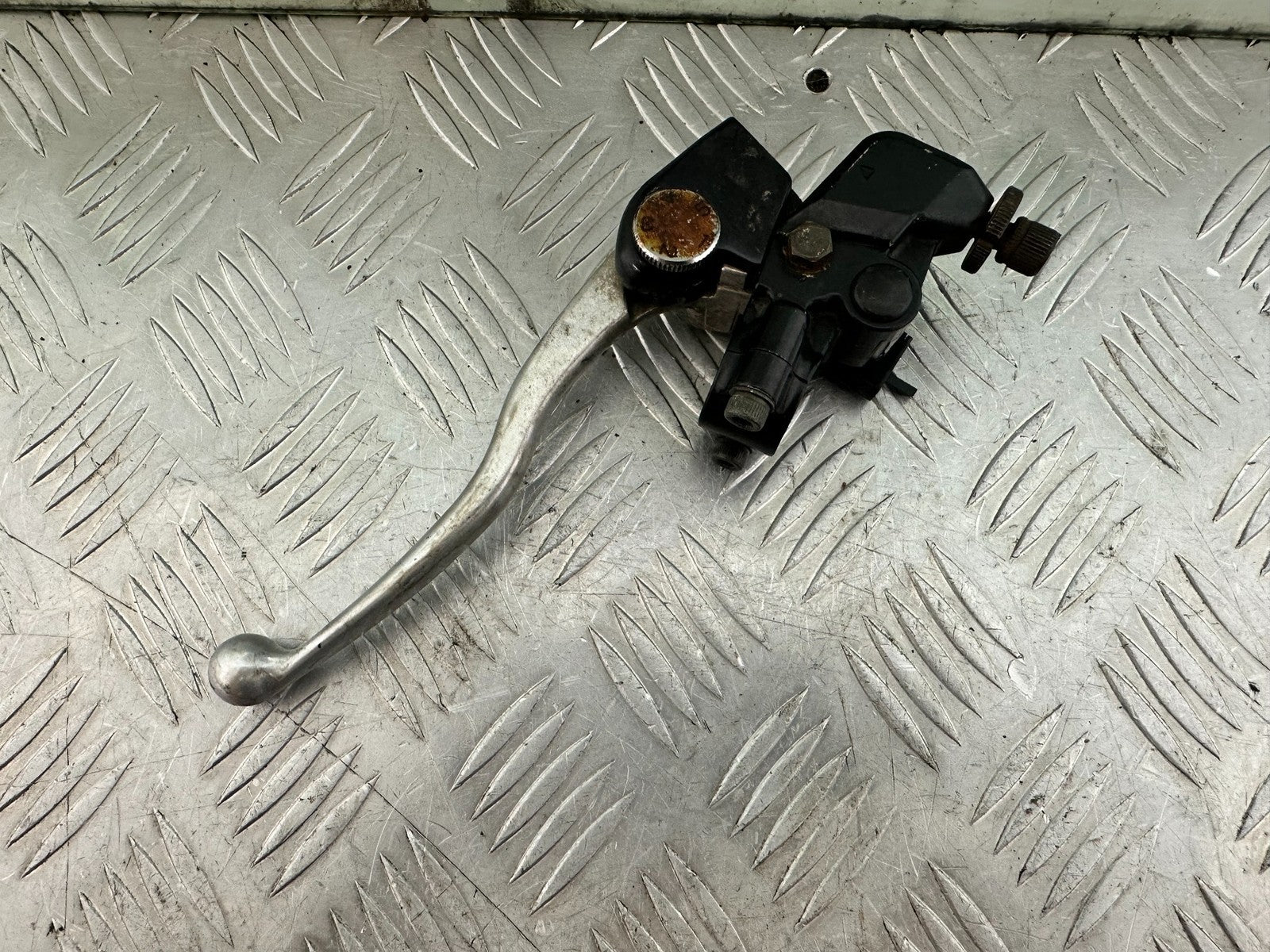 KAWASAKI ER6 F ER6F CLUTCH LEVER AND BRACKET YEAR 2005-2008 (CMB1178)