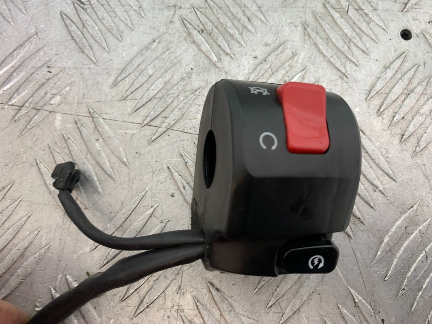 KAWASAKI ER6 N RIGHT SWITCH GEAR   YEAR 2012-2017 (CMB1324)