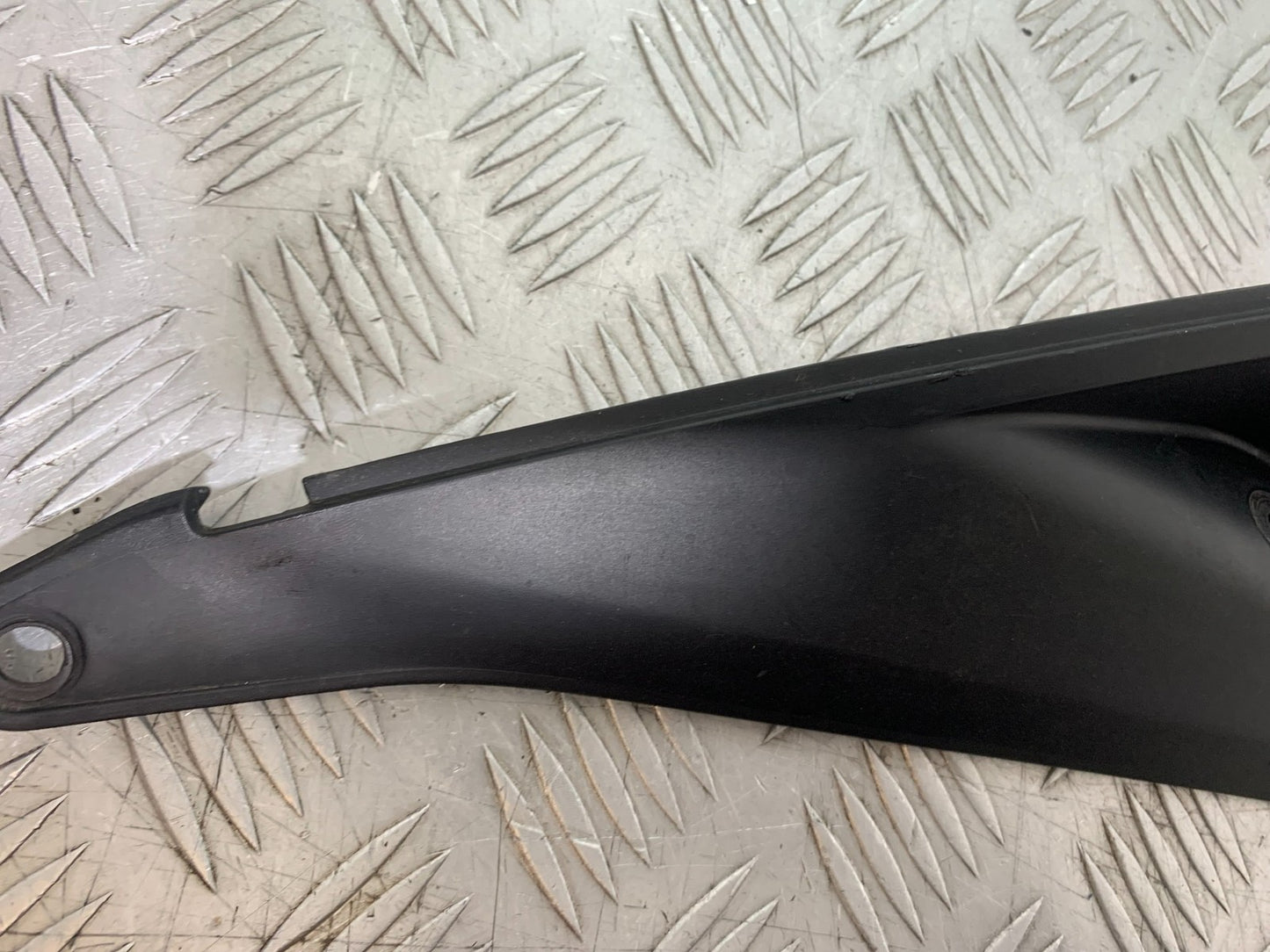 KTM DUKE 390 LEFT SEAT PANEL  YEAR 2017- 2023 (CMB1314)