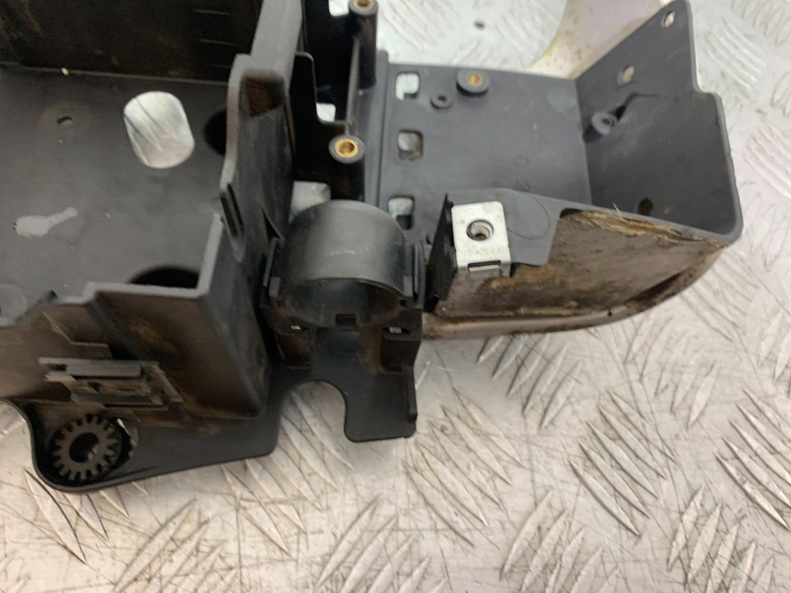 DUCATI 848 BATTERY TRAY  YEAR 2008-2010 (CMB1323)