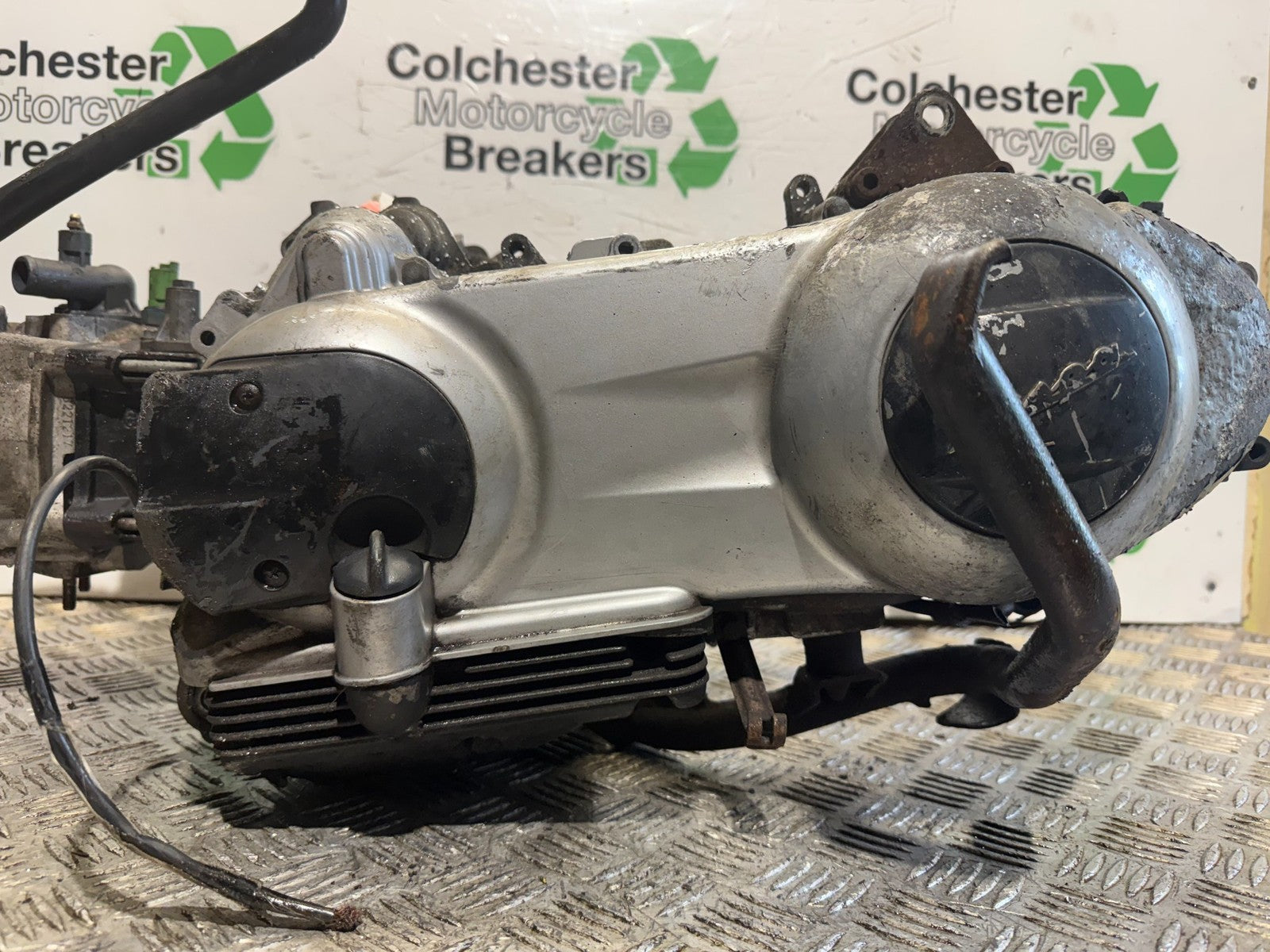 PIAGGIO VESPA GTS 125 GTS125 ENGINE YEAR 2012 (CMB1261)