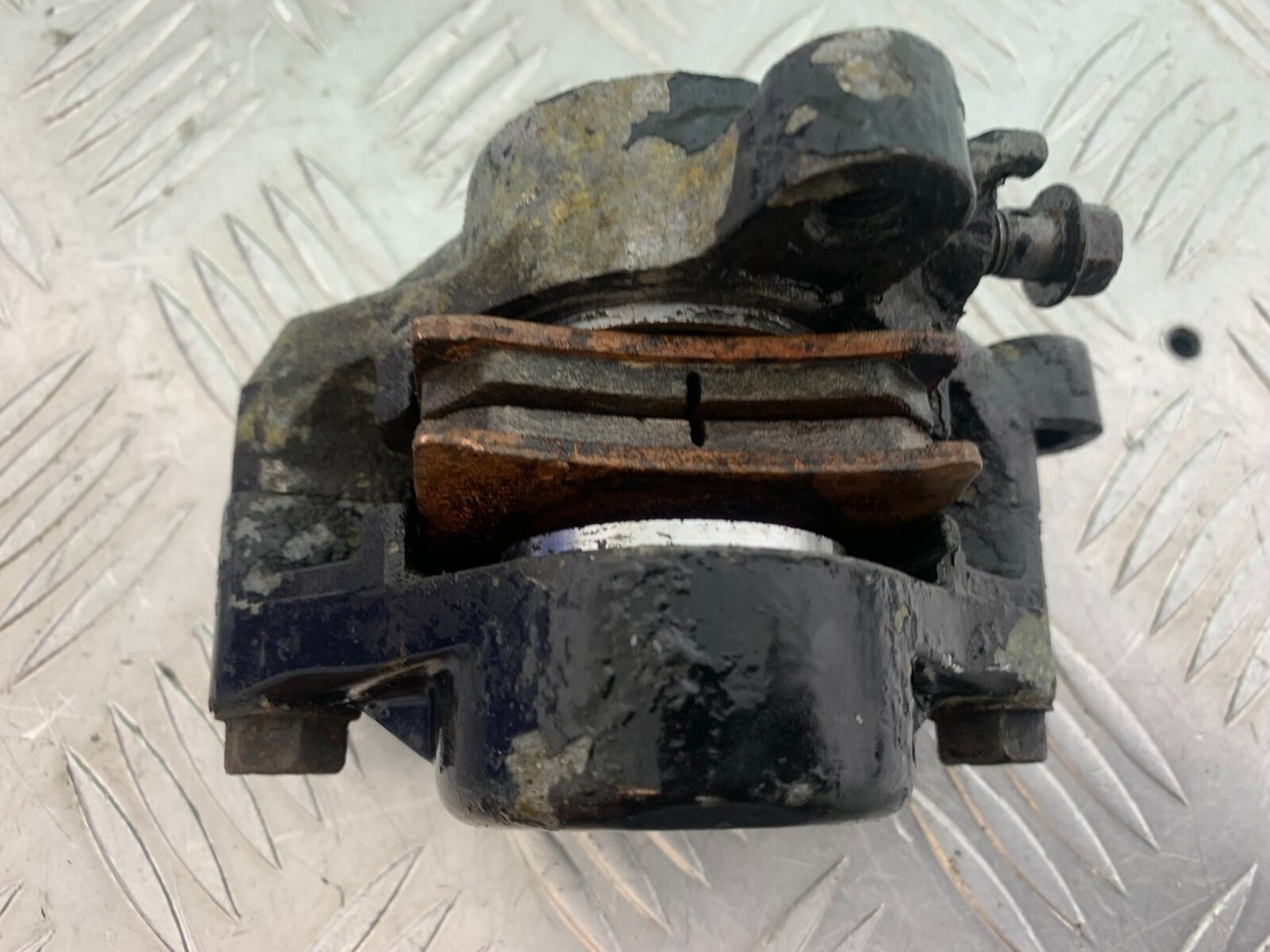 YAMAHA FJ1100 FJ 1100 REAR BRAKE CALIPER  (SOLD AS PARTS) 1984-1985 (CMB1101)