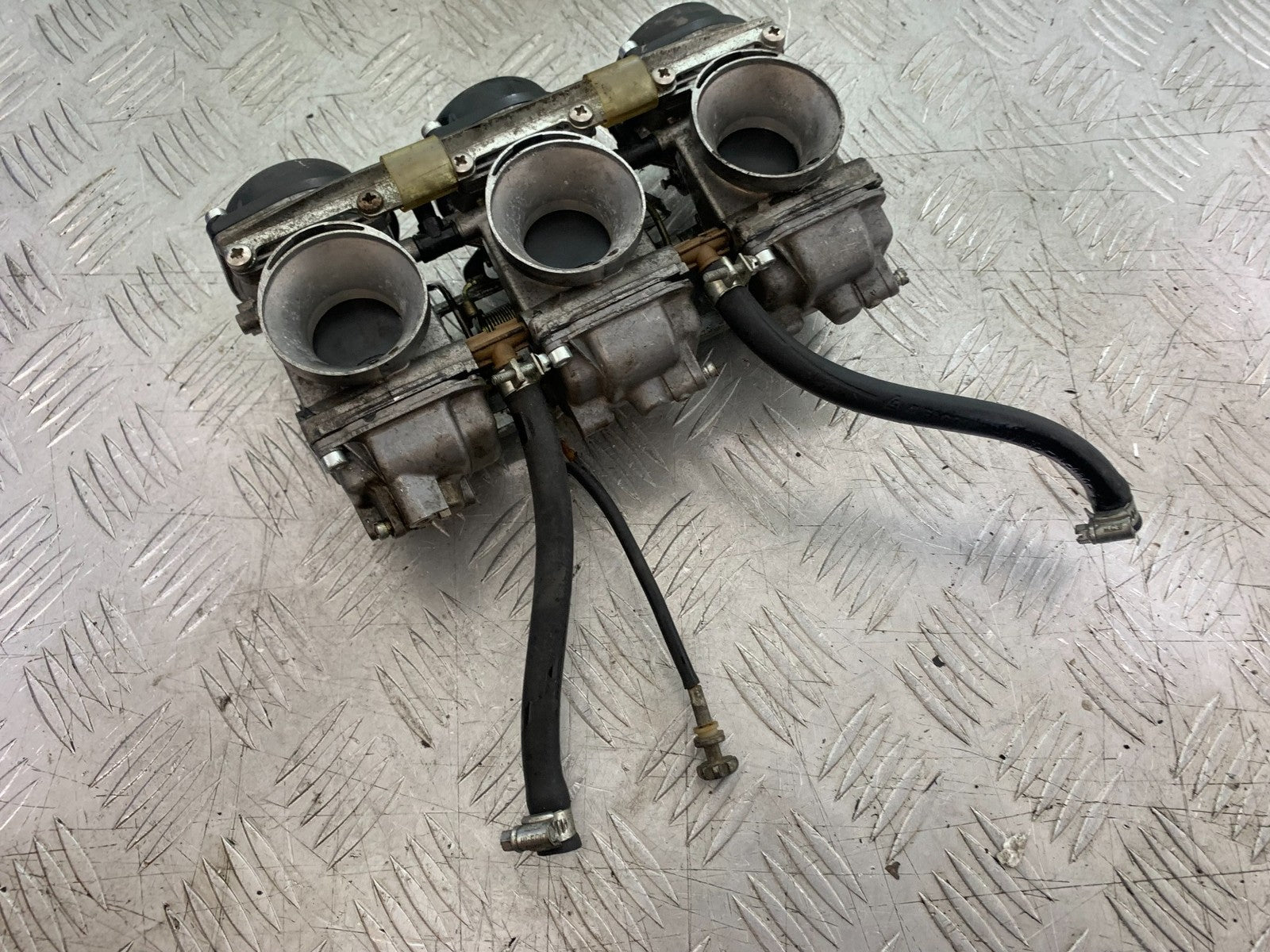 TRIUMPH TROPHY 900 CARBS (SOLD AS PART)  YEAR 1991-95 (CMB1251)