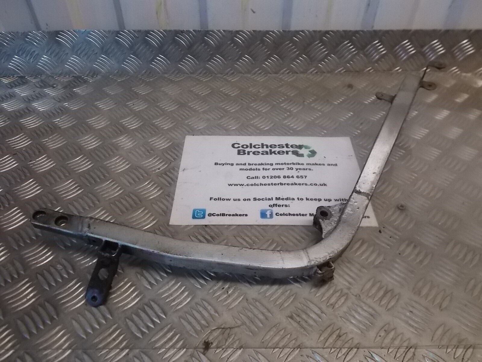 YAMAHA FZR600 FZR 600 RIGHT FRAME RAIL  YEAR 1993