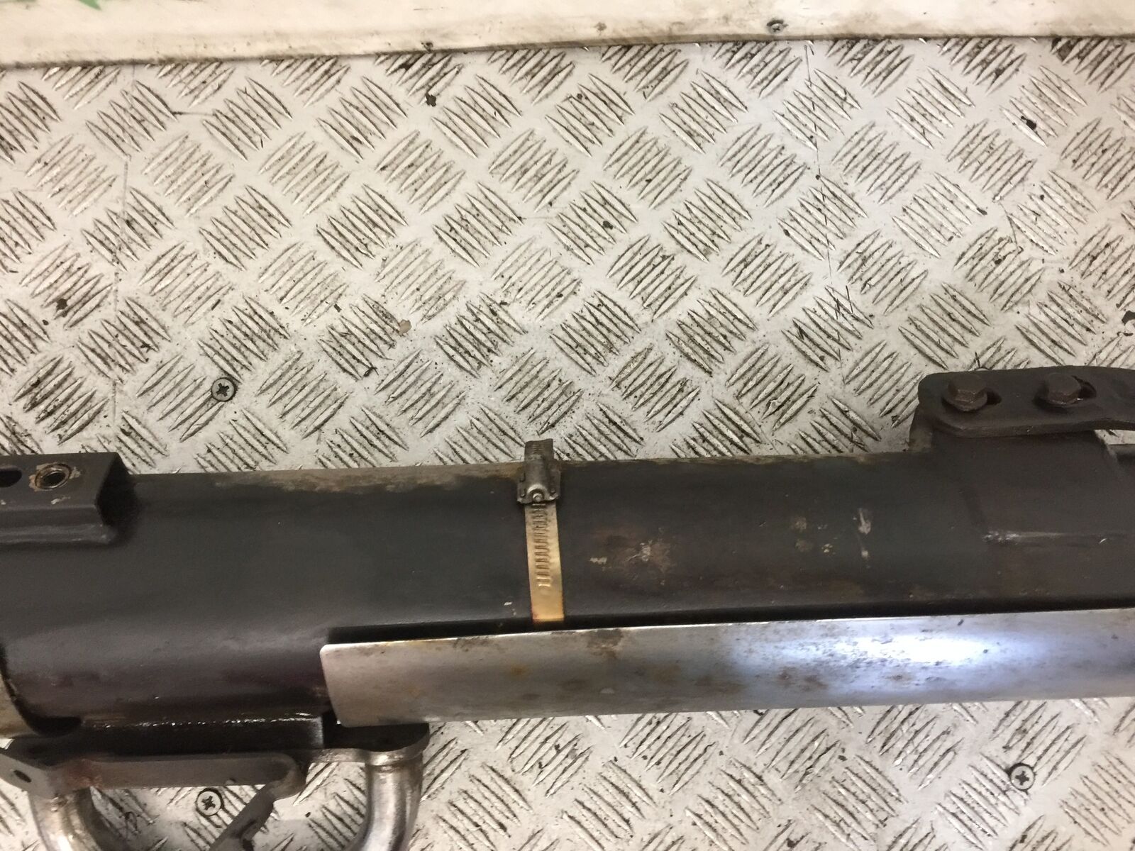 VICTORY V92 C RIGHT SILENCER   YEAR 2004 (STOCK 765)