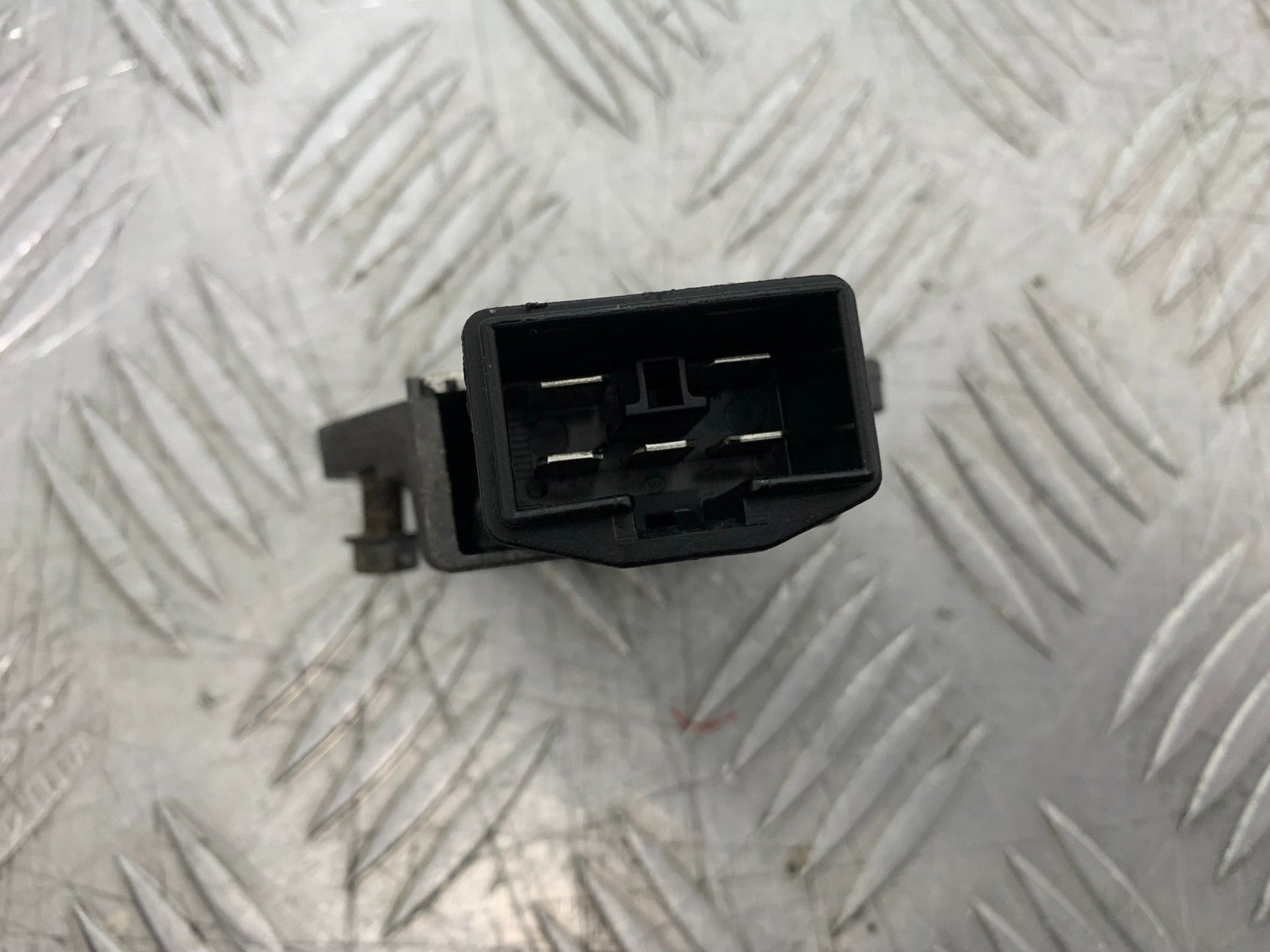 HONDA CB600 CB 600 HORNET REGULATOR   YEAR 1998-2002 (CMB1297)