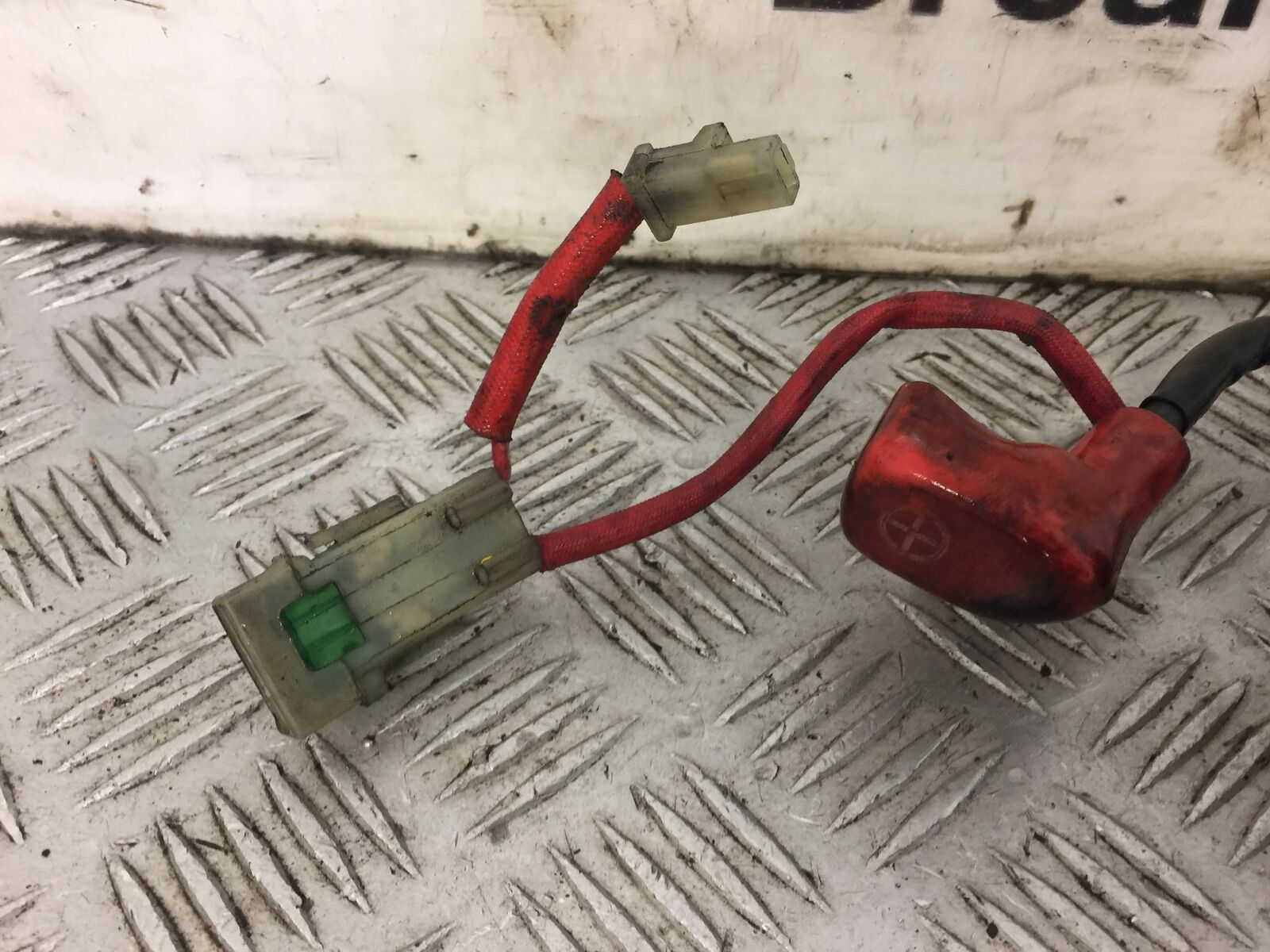 HONDA CBR1100 BLACKBIRD STARTER SOLENOID YEAR 2000 (STOCK 522)