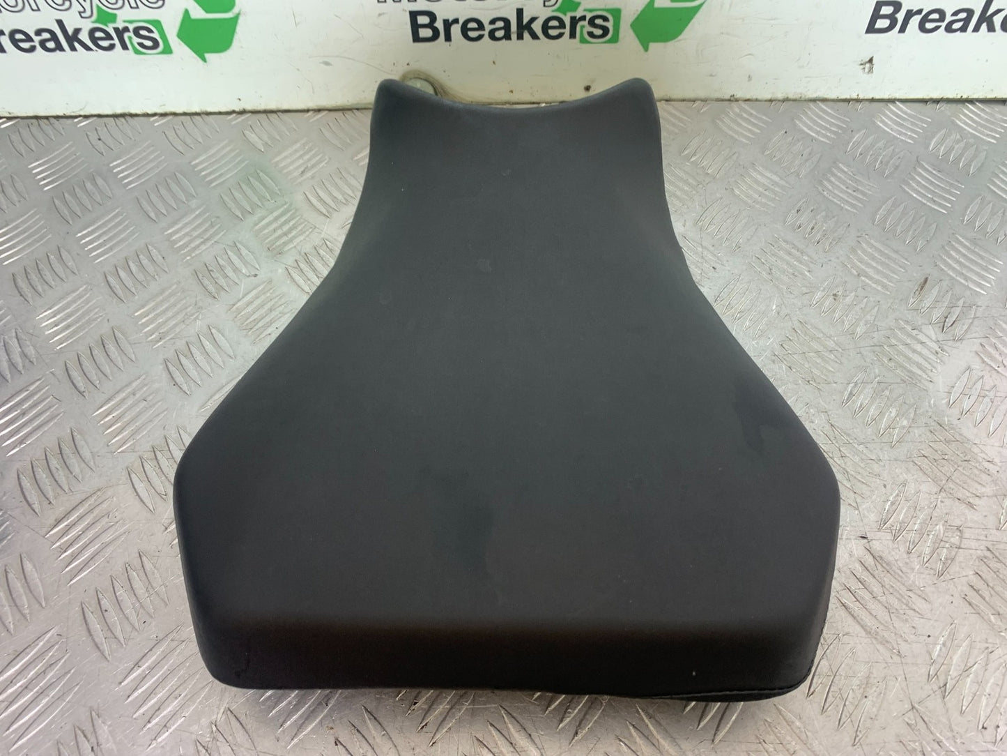 YAMAHA YZF R1 4XV FRONT SEAT  YEAR 1998-99 (CMB1291)