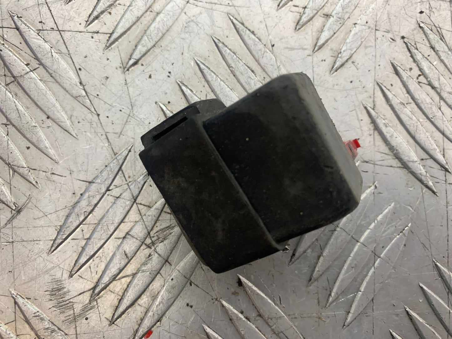 KAWASAKI ZX9R ZX9 C PETROL PUMP RELAY YEAR 1998-99 (CMB1213)