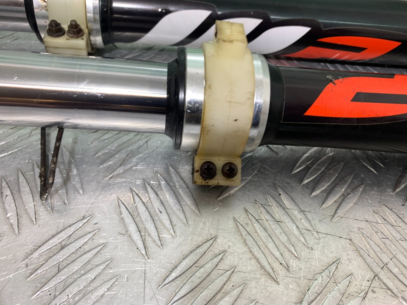 QINGQI QM125 GY-2B FORKS  YEAR 2016 (CMB1228)
